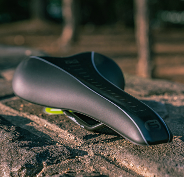 스매니 스포츠안장 150안장 | 데얼스 아웃도어 전문 플랫폼