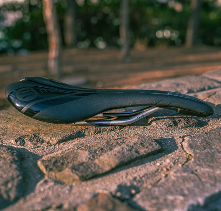 스매니 GT 안장 | 데얼스 아웃도어 전문 플랫폼