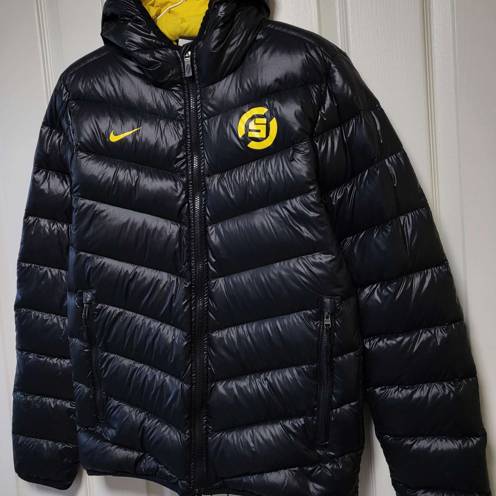 [무료배송] 나이키 구스다운패딩 여성95 M 거위털점퍼 | 데얼스 아웃도어 전문 플랫폼