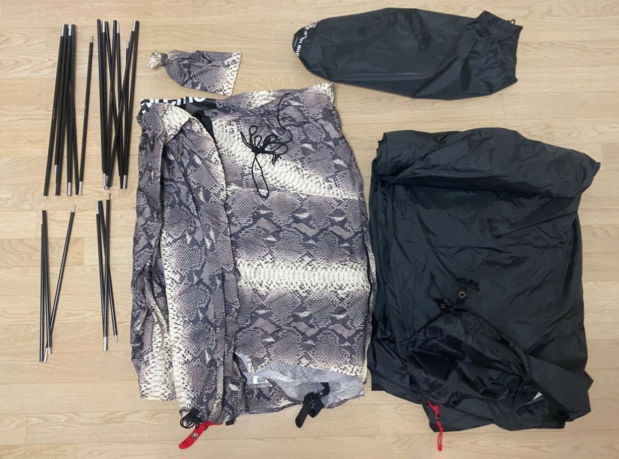 Supreme - 送料込 緑 Supreme Snakeskin Taped Seam Tent Supreme The North Face Snakeskin Taped Seam Stormbreak 3