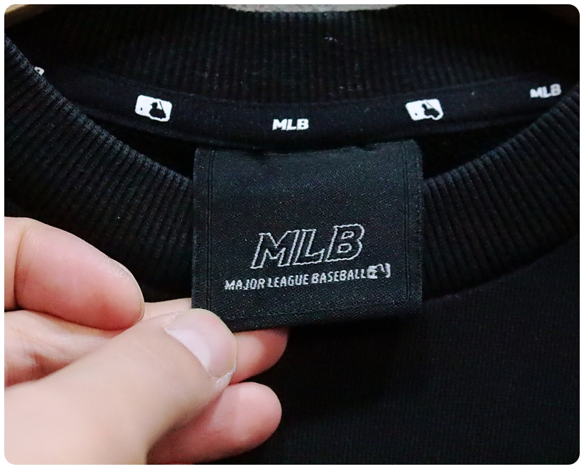 [XS] MLB 뉴욕양키스 자수로고 오버핏 기모 맨투맨 | 데얼스 아웃도어 전문 플랫폼