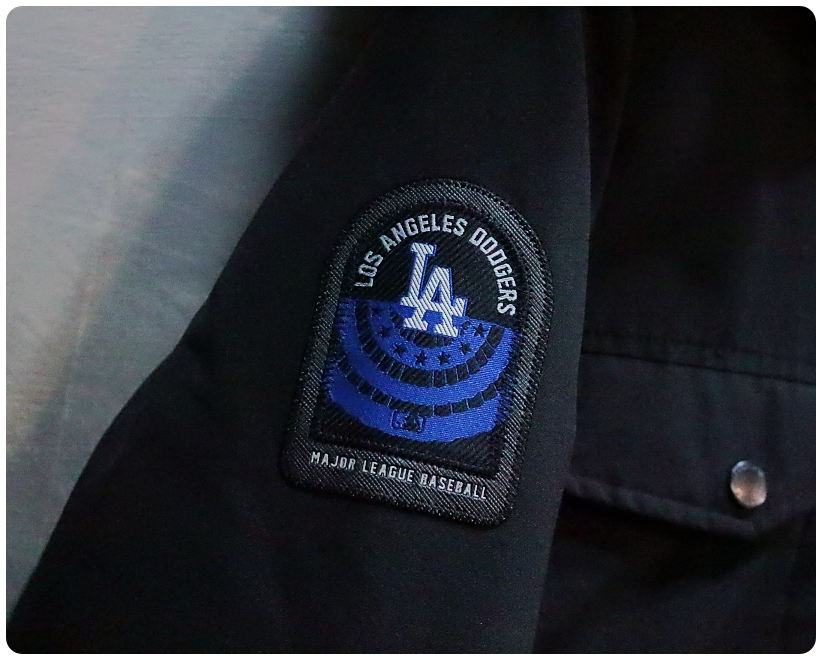 [85] MLB LA다저스 라쿤 덕다운 야상 패딩 점퍼 | 데얼스 아웃도어 전문 플랫폼