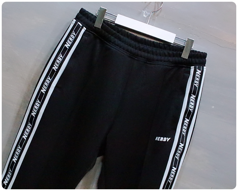 [L] 널디 사이드 로고 테이핑 트랙 팬츠 | 데얼스 아웃도어 전문 플랫폼