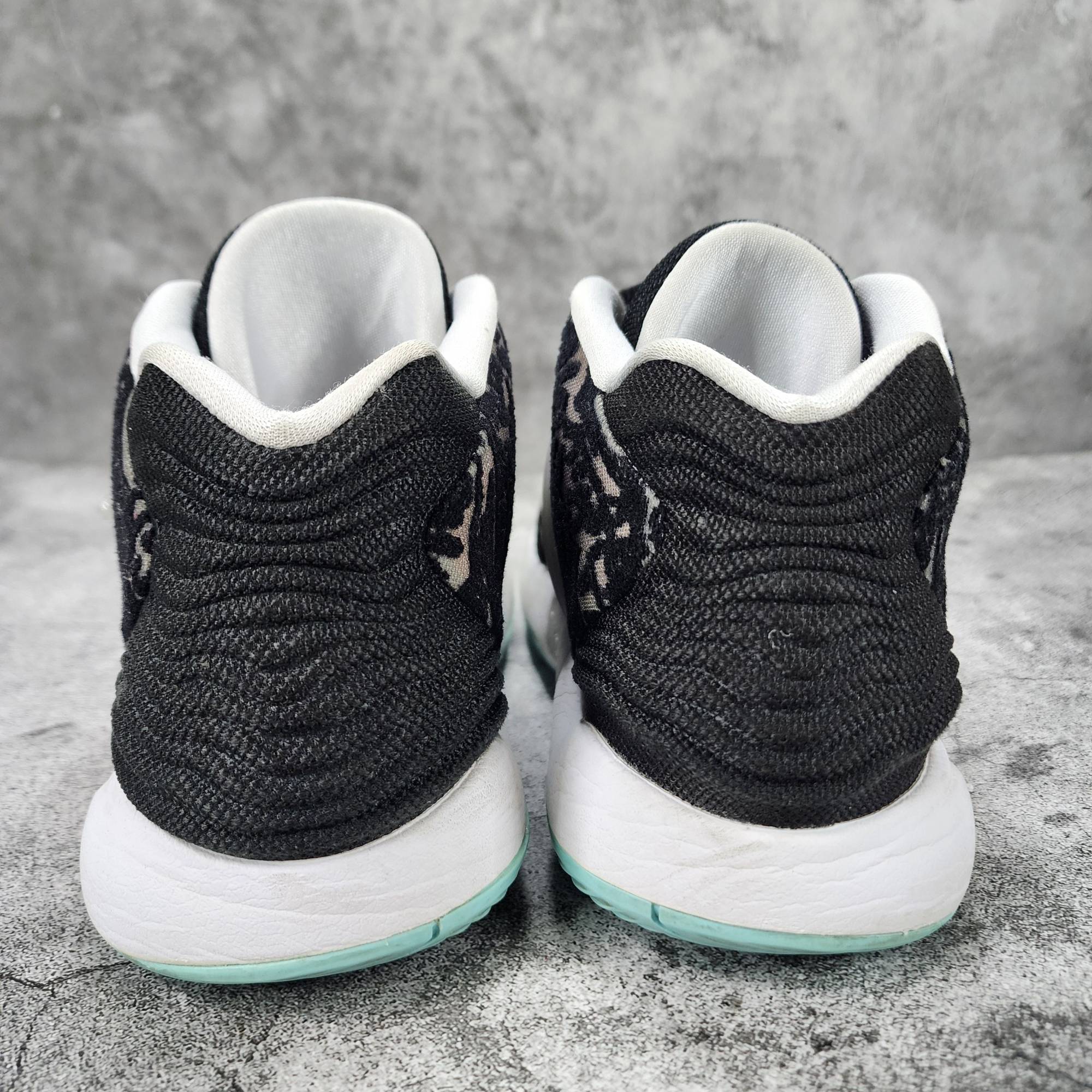 더블식스(정품)나이키 케빈 듀란트14 블랙화이트 260 | 데얼스 아웃도어 전문 플랫폼