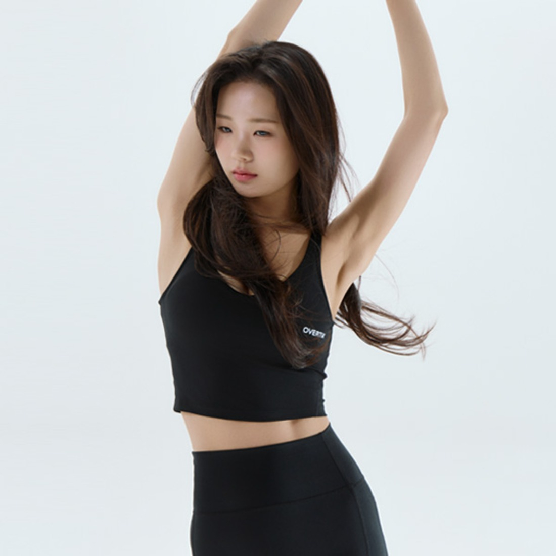 오버셔 스포츠 여성 크롭탑 슬리브리스 | 데얼스 아웃도어 전문 플랫폼