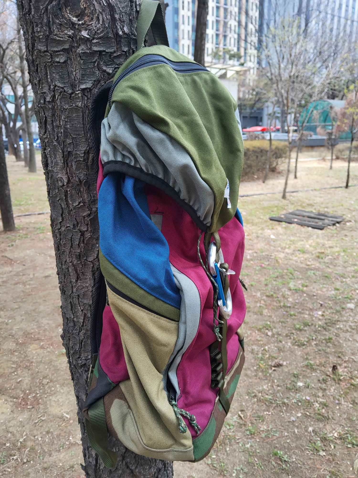 에머슨 마운티니어링 배낭23리터 | 데얼스 아웃도어 전문 플랫폼
