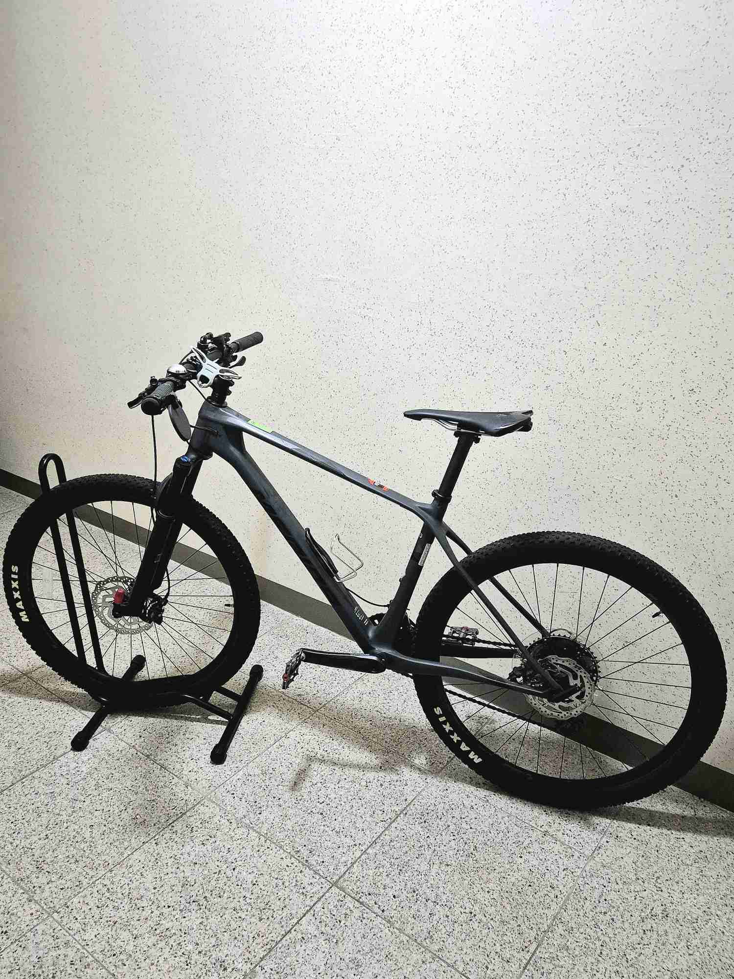 20년 메리다 빅세븐 XT 풀카본 | 데얼스 아웃도어 전문 플랫폼