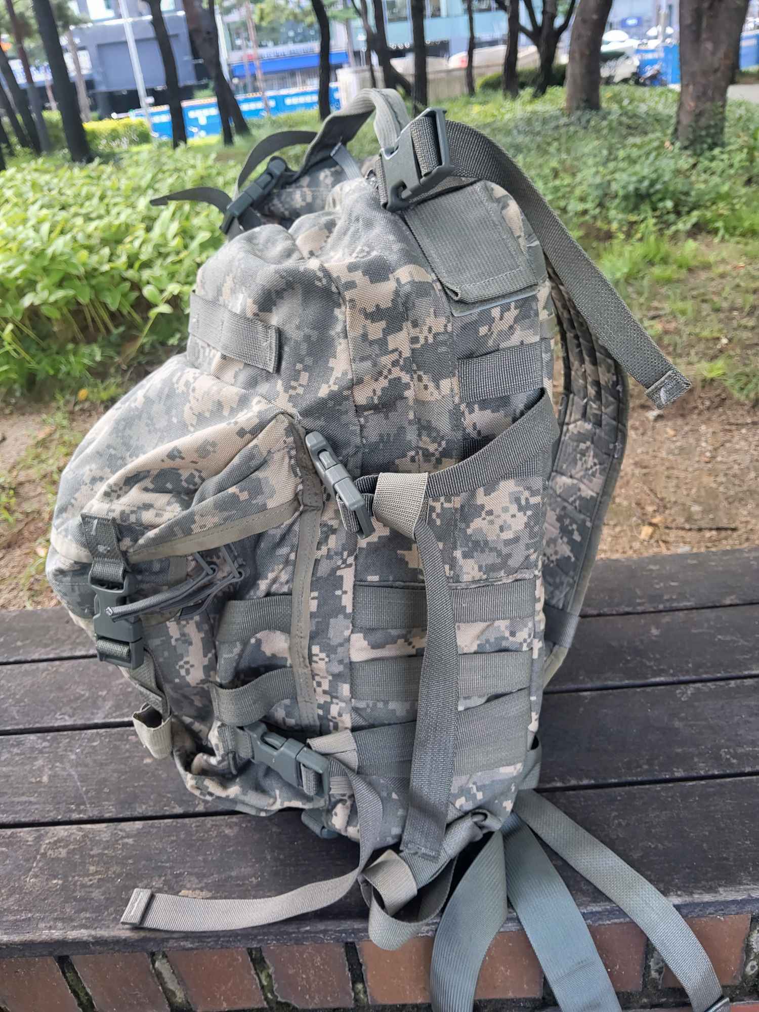 미군정품 ACU 어썰트백 중고 A급 배낭35리터  | 데얼스 아웃도어 전문 플랫폼