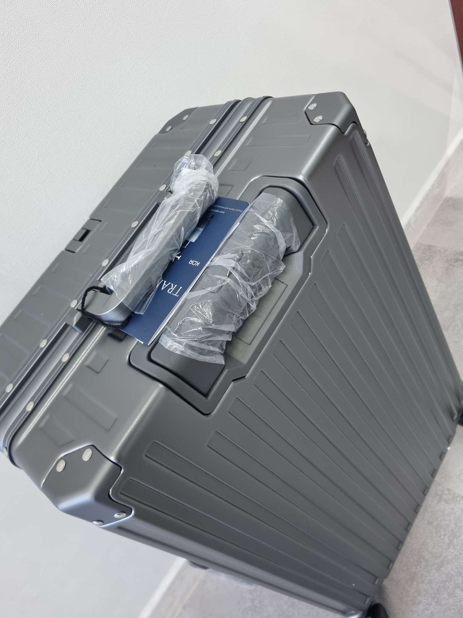 28인치,24인치 캐리어 팝니다. | 데얼스 아웃도어 전문 플랫폼