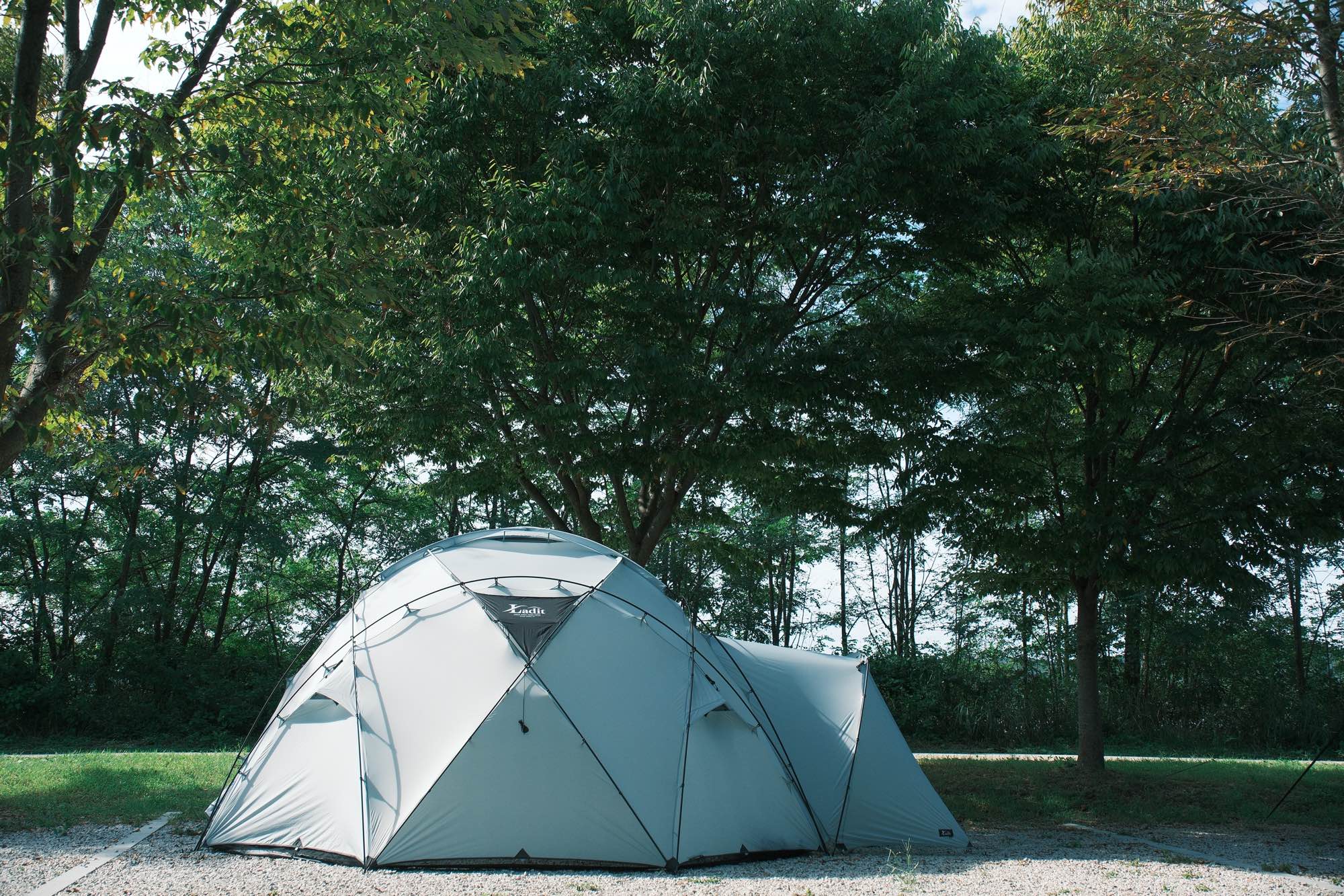 라디트 가우르 | 데얼스 아웃도어 전문 플랫폼