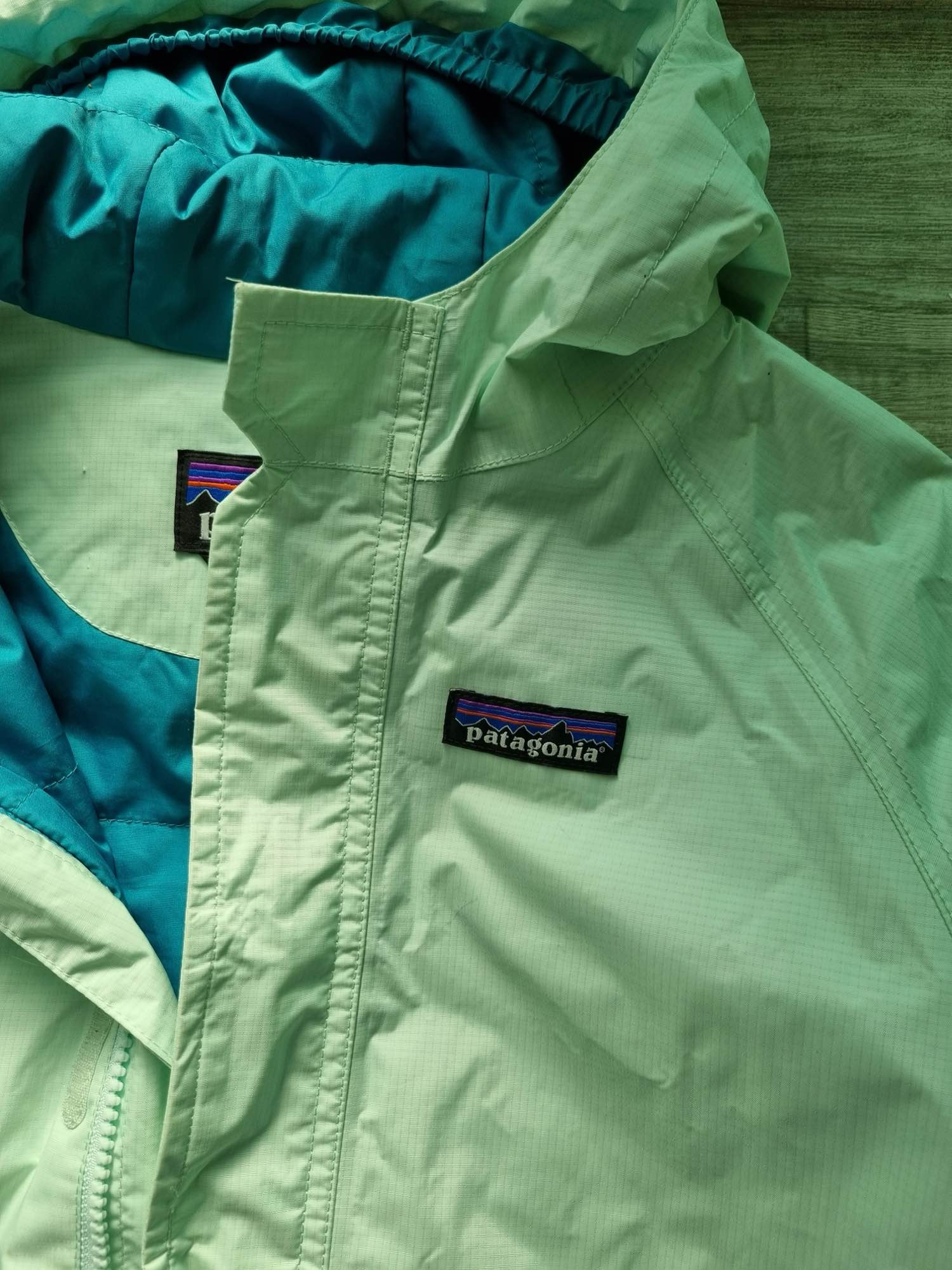 파타고니아 키즈 바람막이 | 데얼스 아웃도어 전문 플랫폼
