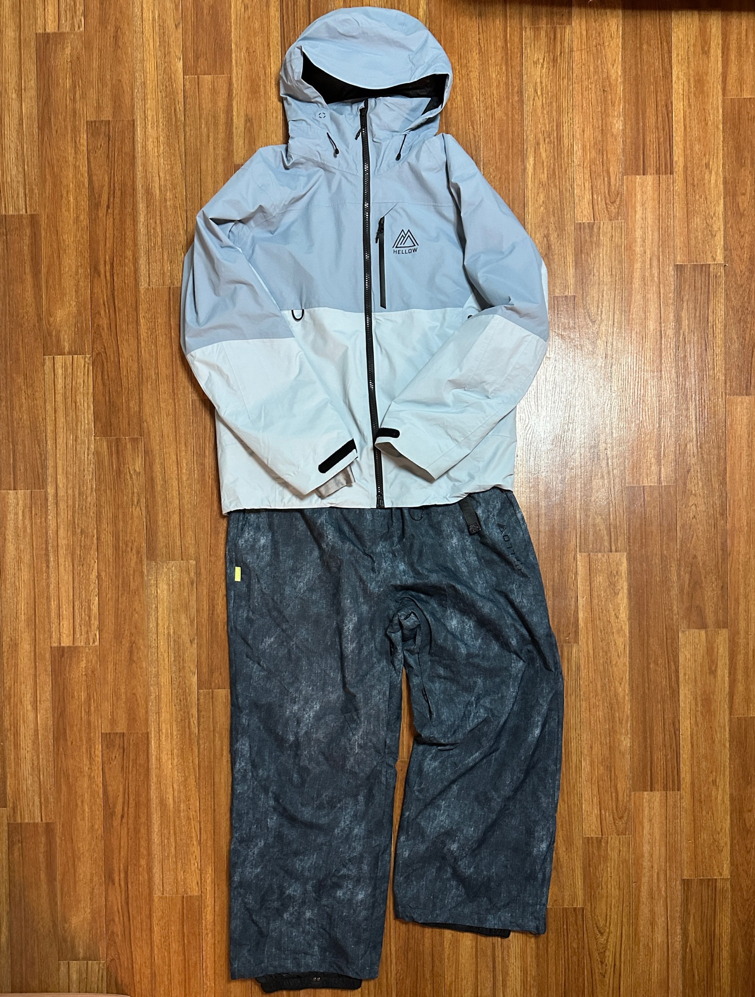 2425 헬로우 스키복, 보드복 한 벌 | 데얼스 아웃도어 전문 플랫폼