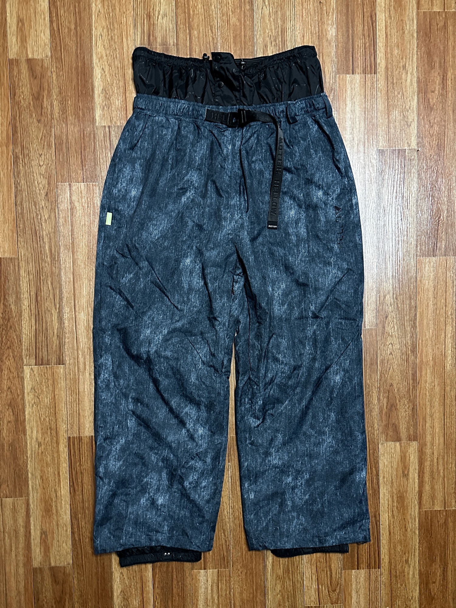 2425 헬로우 스키복, 보드복 한 벌 | 데얼스 아웃도어 전문 플랫폼