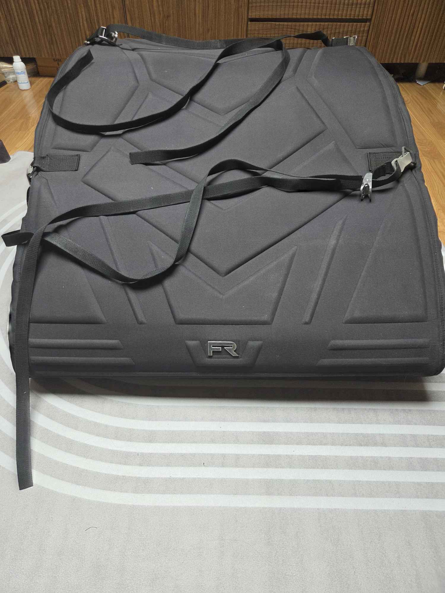 루프백 | 데얼스 아웃도어 전문 플랫폼