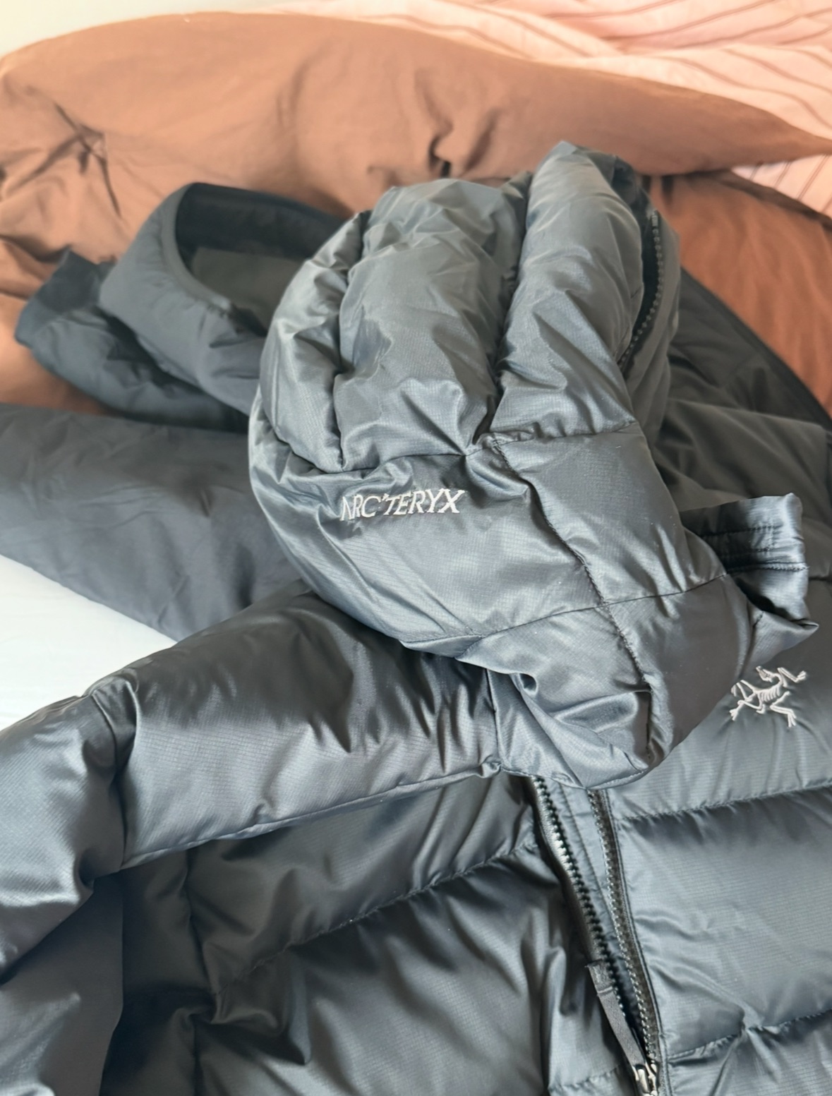 아크테릭스 25FW 토륨 재킷 우먼 블랙 XL 세륨 | 데얼스 아웃도어 전문 플랫폼