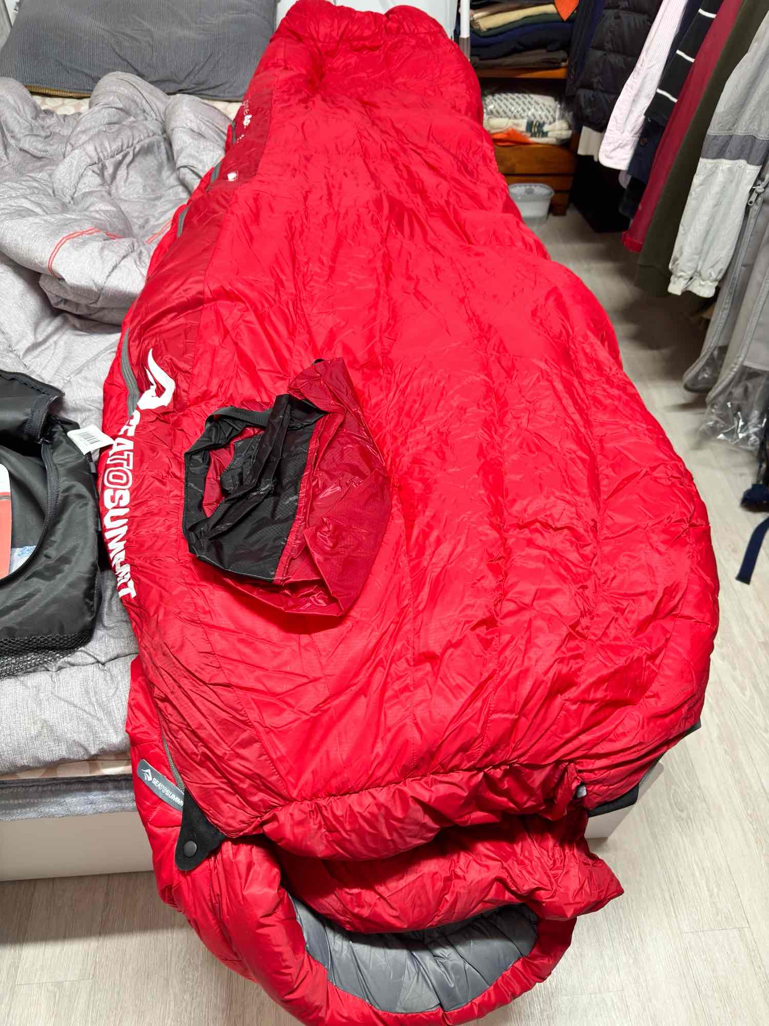 (미사용)씨투써밋 알파인2 AP2 RG 침낭 | 데얼스 아웃도어 전문 플랫폼