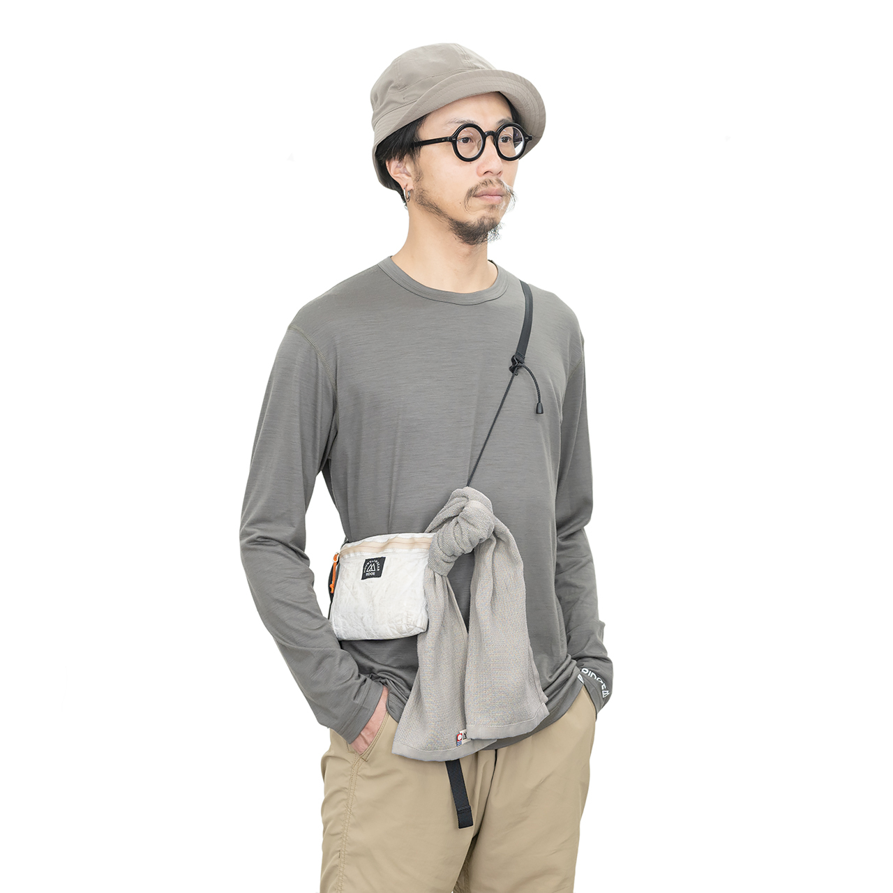 릿지 마운틴 기어 넥 랩 타올 소프트 그레이 | 데얼스 아웃도어 전문 플랫폼