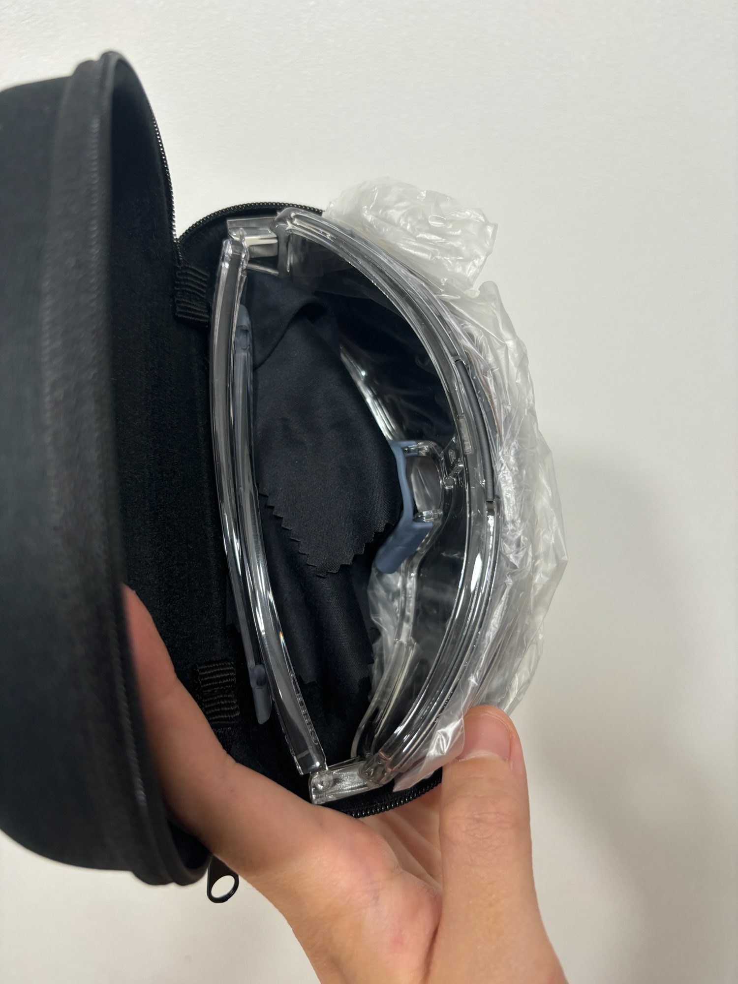 크랭크 호크아이 스포츠 선글라스 크리스탈 | 데얼스 아웃도어 전문 플랫폼