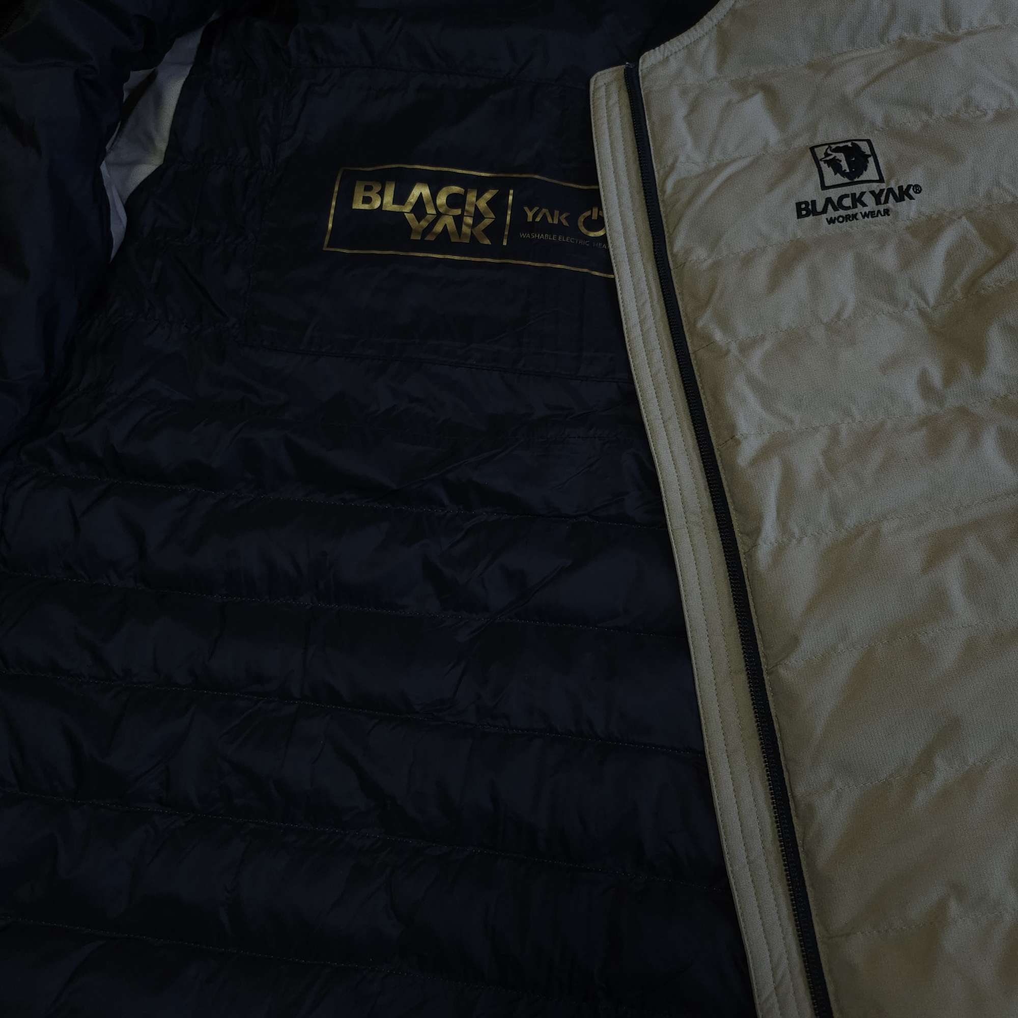 블랙야크 패딩조끼 100-105 발열조끼 | 데얼스 아웃도어 전문 플랫폼