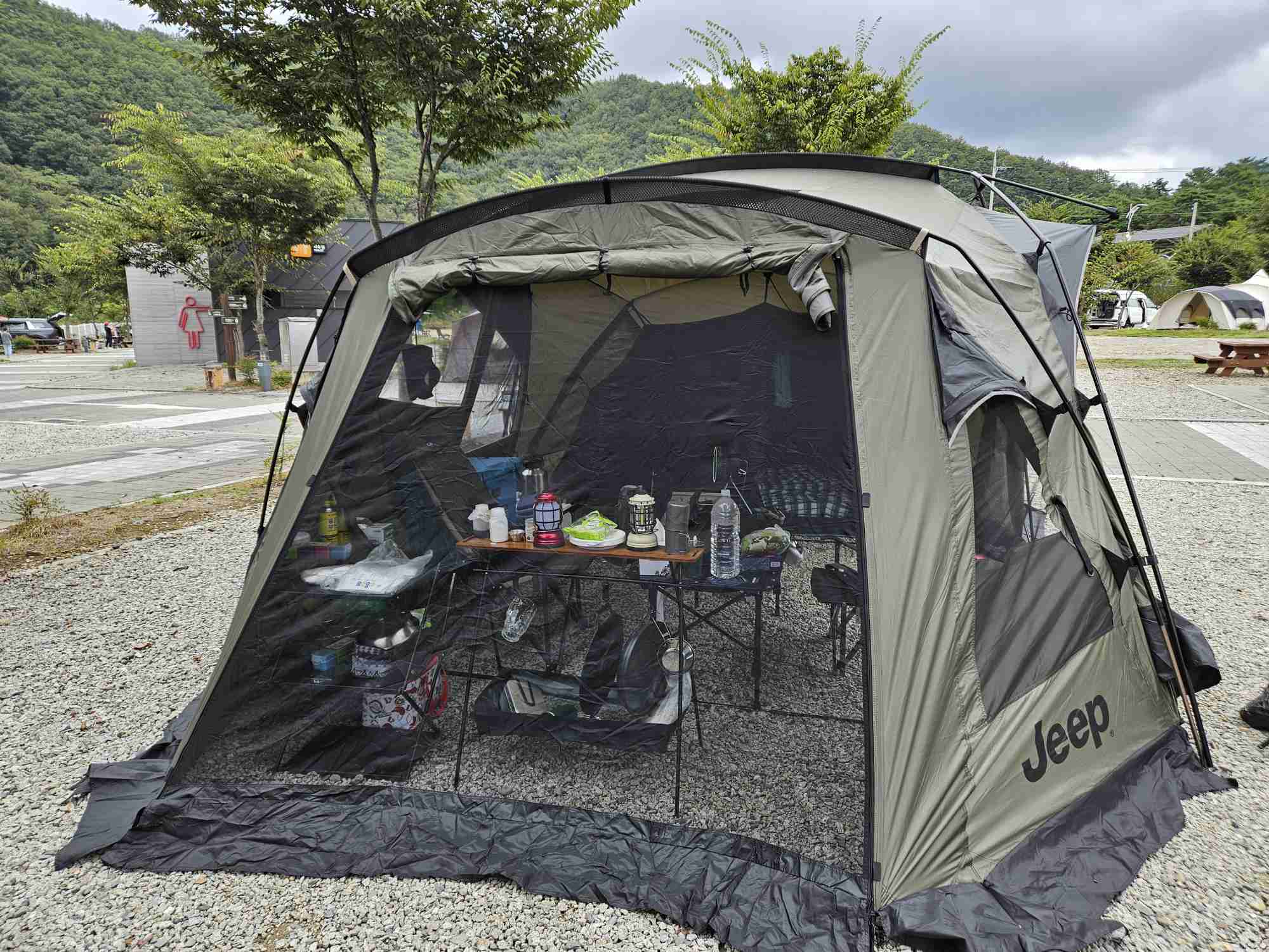 지프 실베스트리미티드 | 데얼스 아웃도어 전문 플랫폼