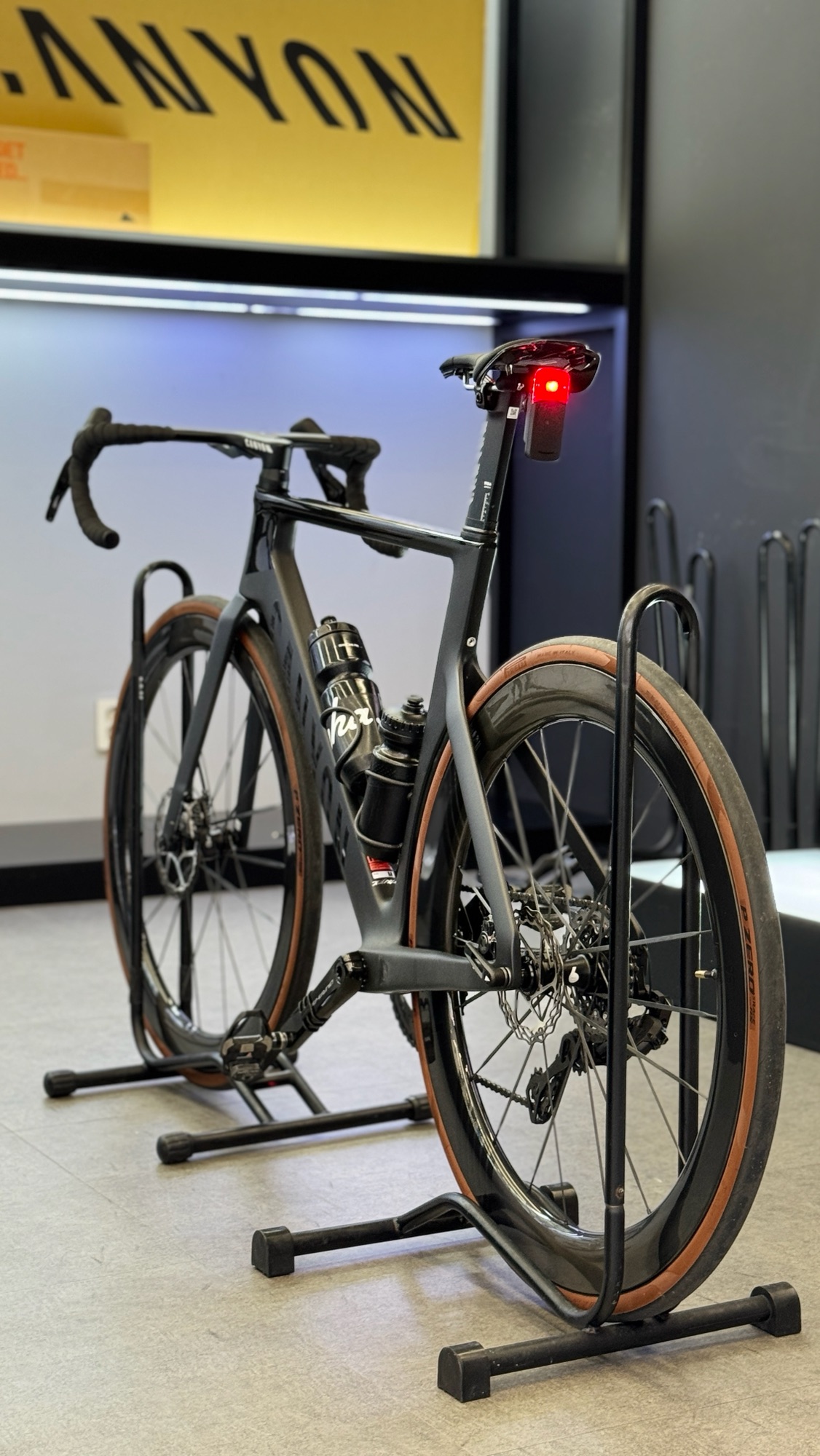 캐니언 에어로드 로드 CFR 시마노 듀라에이스 No6 | 데얼스 아웃도어 전문 플랫폼