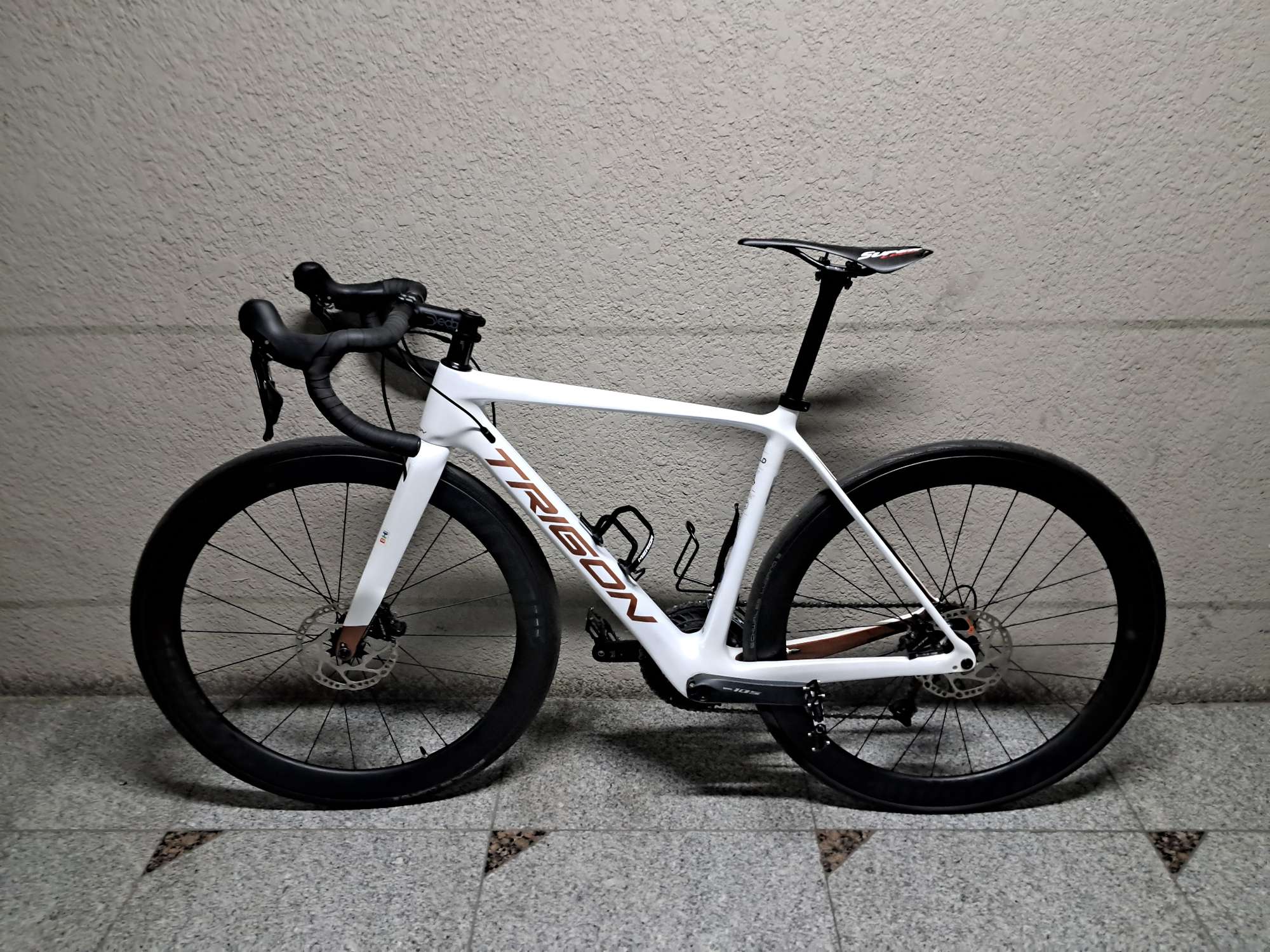 트리곤 다크니스 sld 브론즈 23년형 | 데얼스 아웃도어 전문 플랫폼