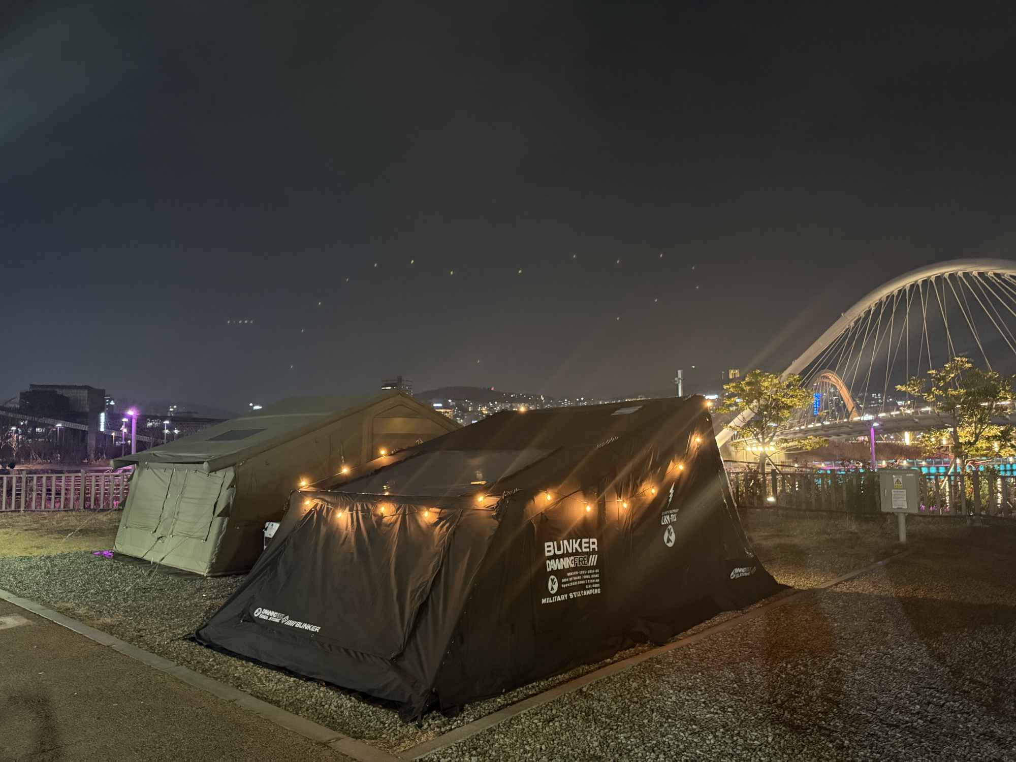 소울스톤 벙커31 에어텐트 블랙 | 데얼스 아웃도어 전문 플랫폼