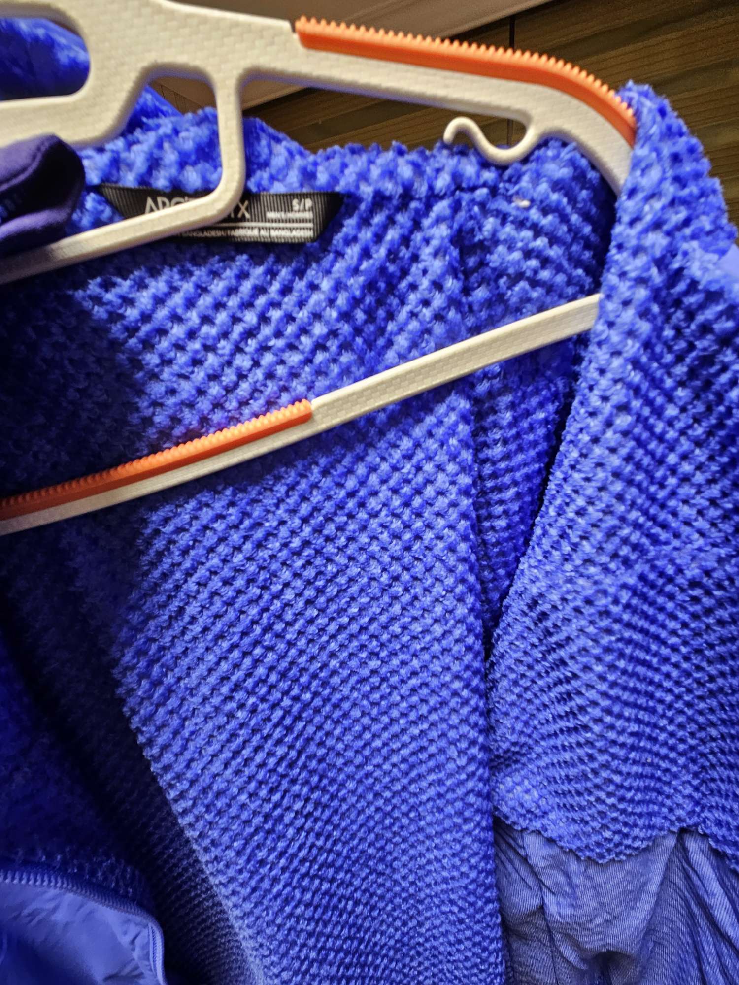 아크테릭스 | 데얼스 아웃도어 전문 플랫폼