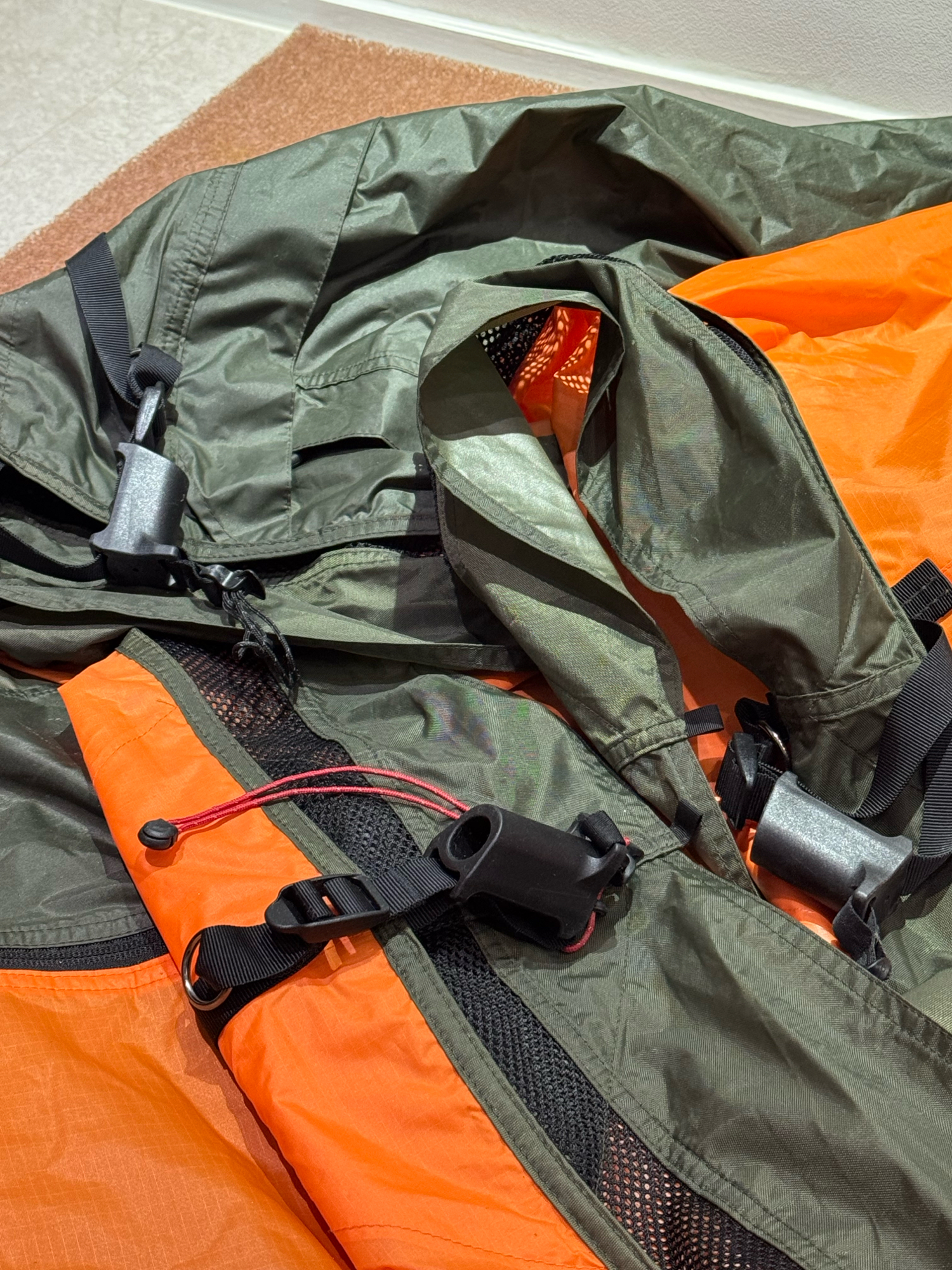 이스트로그 콜라보 한정판 헥토르  | 데얼스 아웃도어 전문 플랫폼