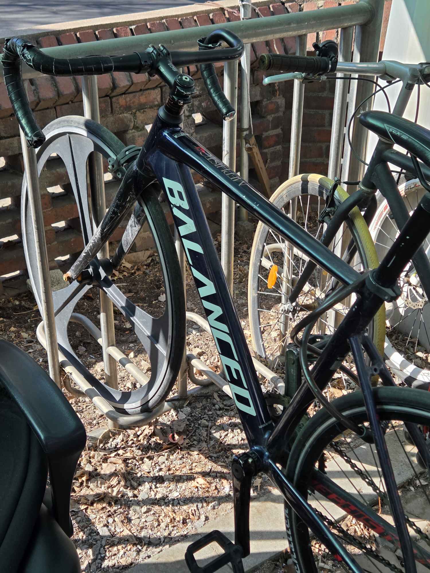 픽시자전거(급처) 거래장소까지 제가갈게요 원래 중고에서 10만원이었는데 50%할인합니다 | 데얼스 아웃도어 전문 플랫폼