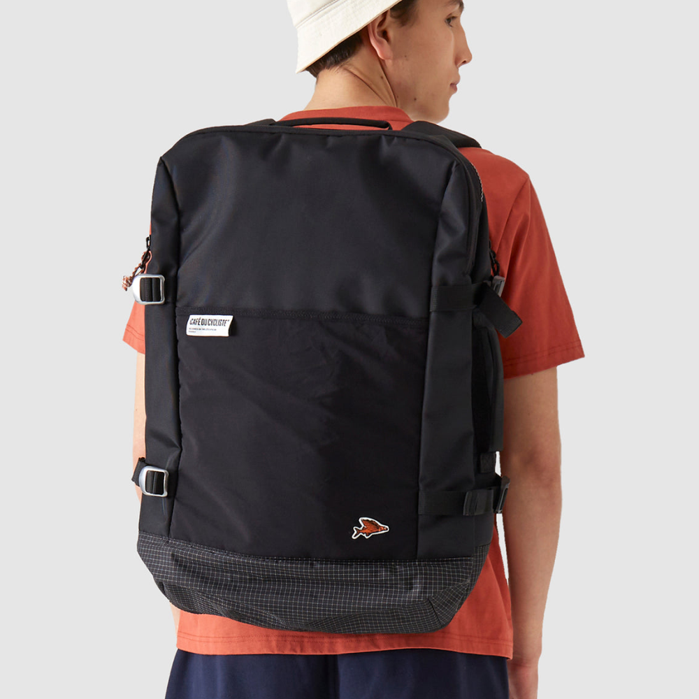 카페 드 사이클리스트 익스플로어 45L 트래블 백팩 블랙 공용 | 데얼스 아웃도어 전문 플랫폼