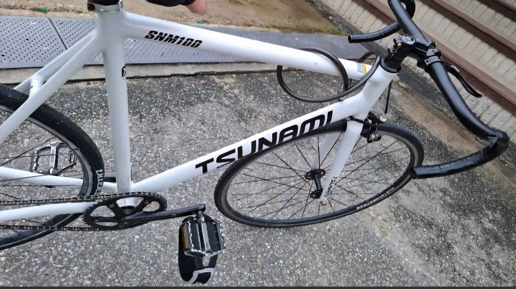 쓰나미 하얀색 대차/판매 | 데얼스 아웃도어 전문 플랫폼