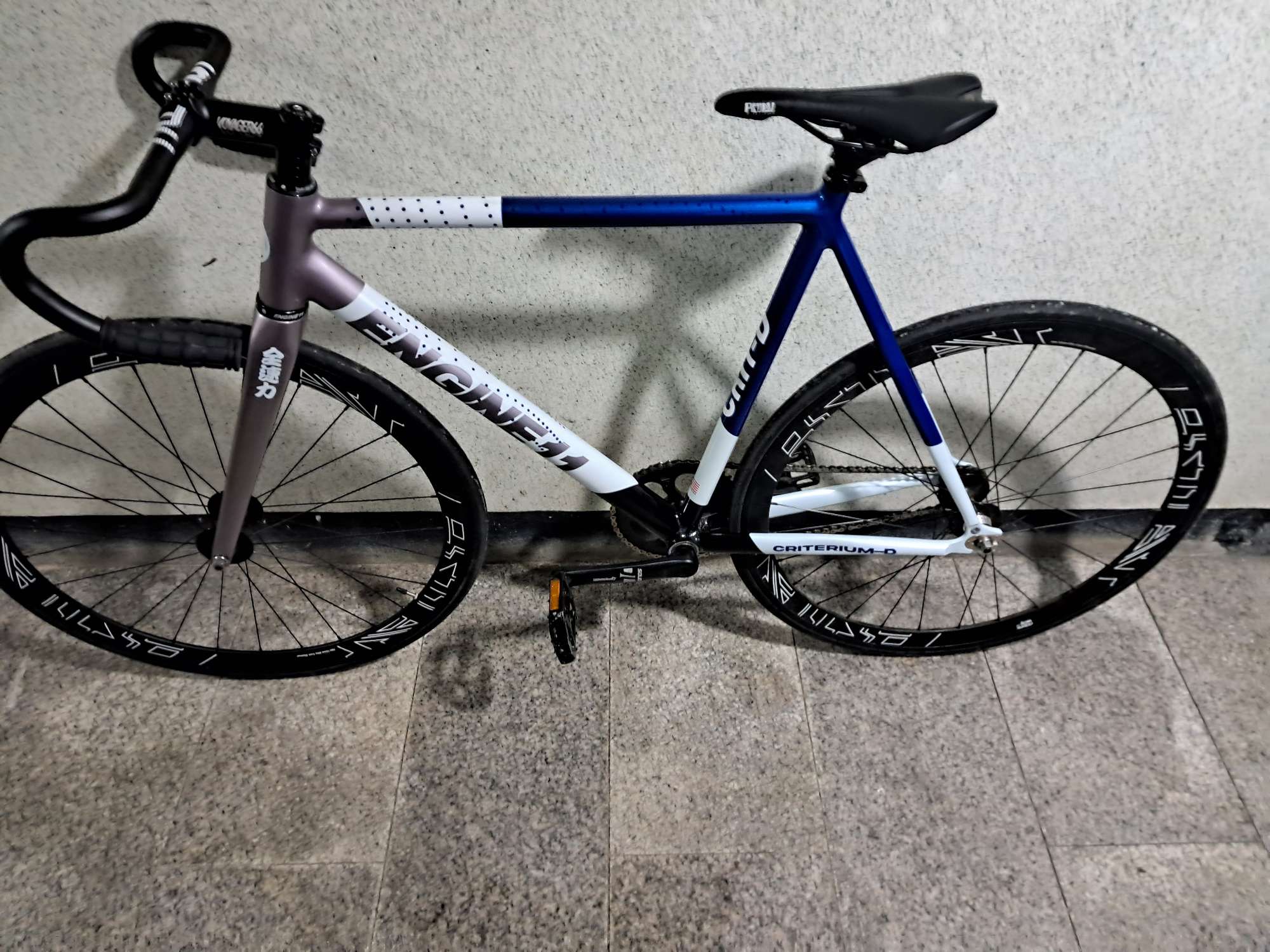 엔진11 무하자급 메탈블루 판매 | 데얼스 아웃도어 전문 플랫폼