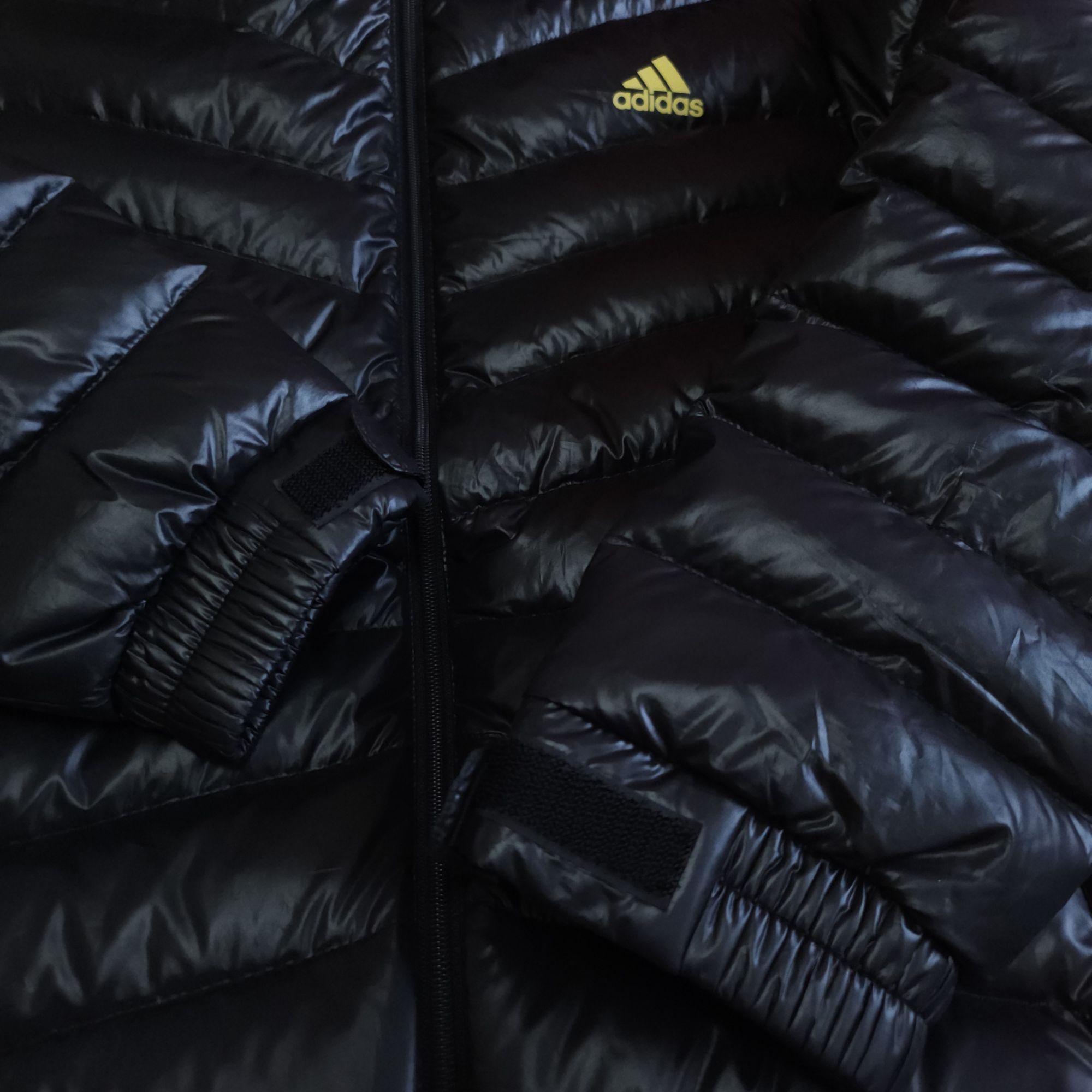 아디다스 구스다운 경량패딩잠바 95-100 거위털점퍼 | 데얼스 아웃도어 전문 플랫폼