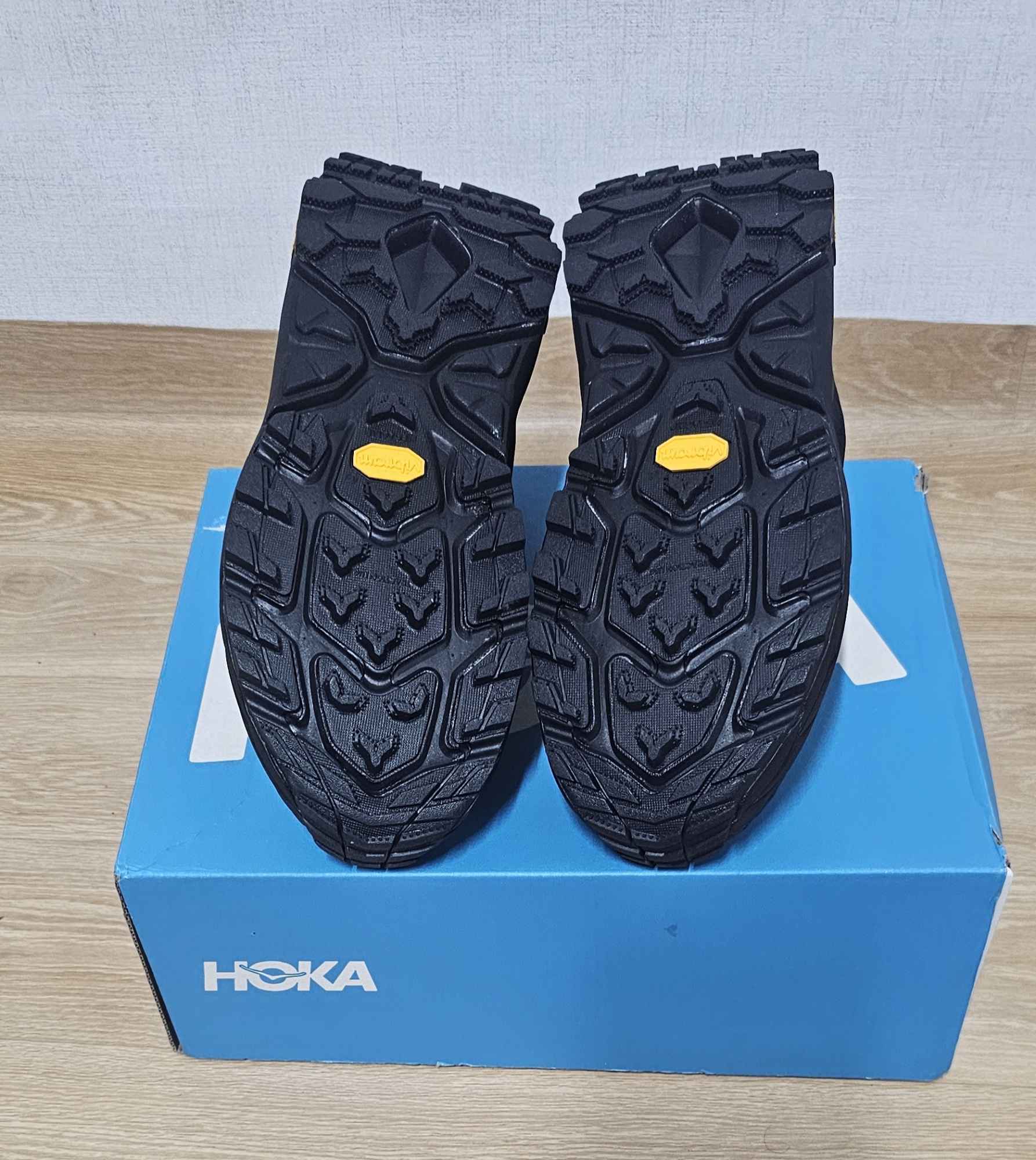 호카카하2 프로스트모크 GTX 블랙 260새상품 미사용  | 데얼스 아웃도어 전문 플랫폼