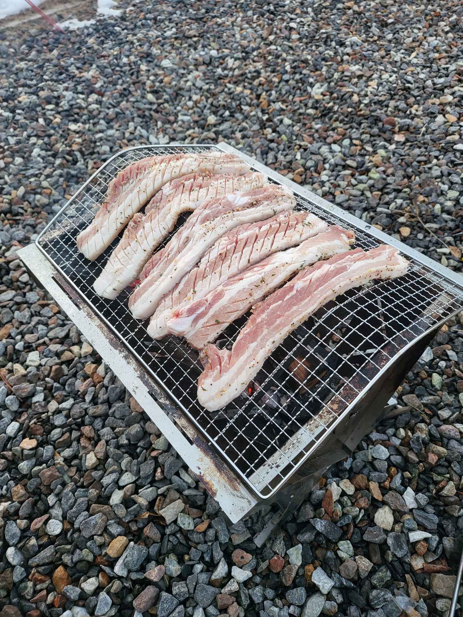 울프거너 파이어피트 감성 캠핑 불멍 화로대 이중연소 그릴 | 데얼스 아웃도어 전문 플랫폼