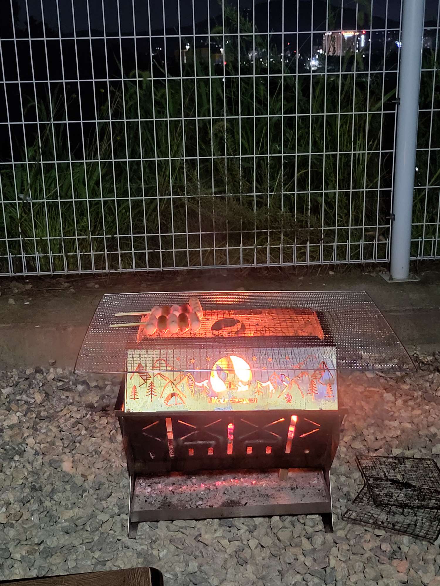 울프거너 파이어피트 감성 캠핑 불멍 화로대 이중연소 그릴 | 데얼스 아웃도어 전문 플랫폼