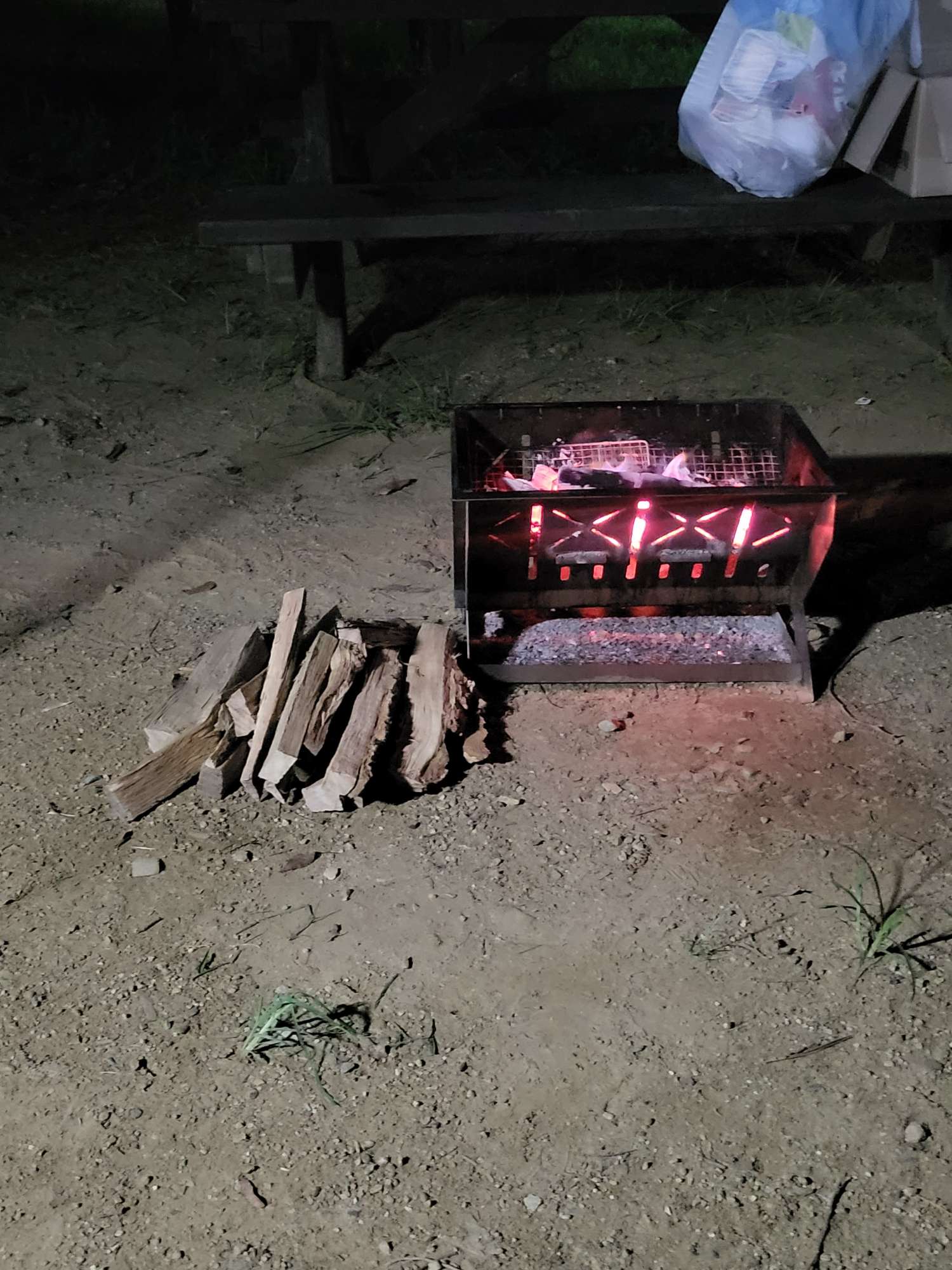 울프거너 파이어피트 감성 캠핑 불멍 화로대 이중연소 그릴 | 데얼스 아웃도어 전문 플랫폼