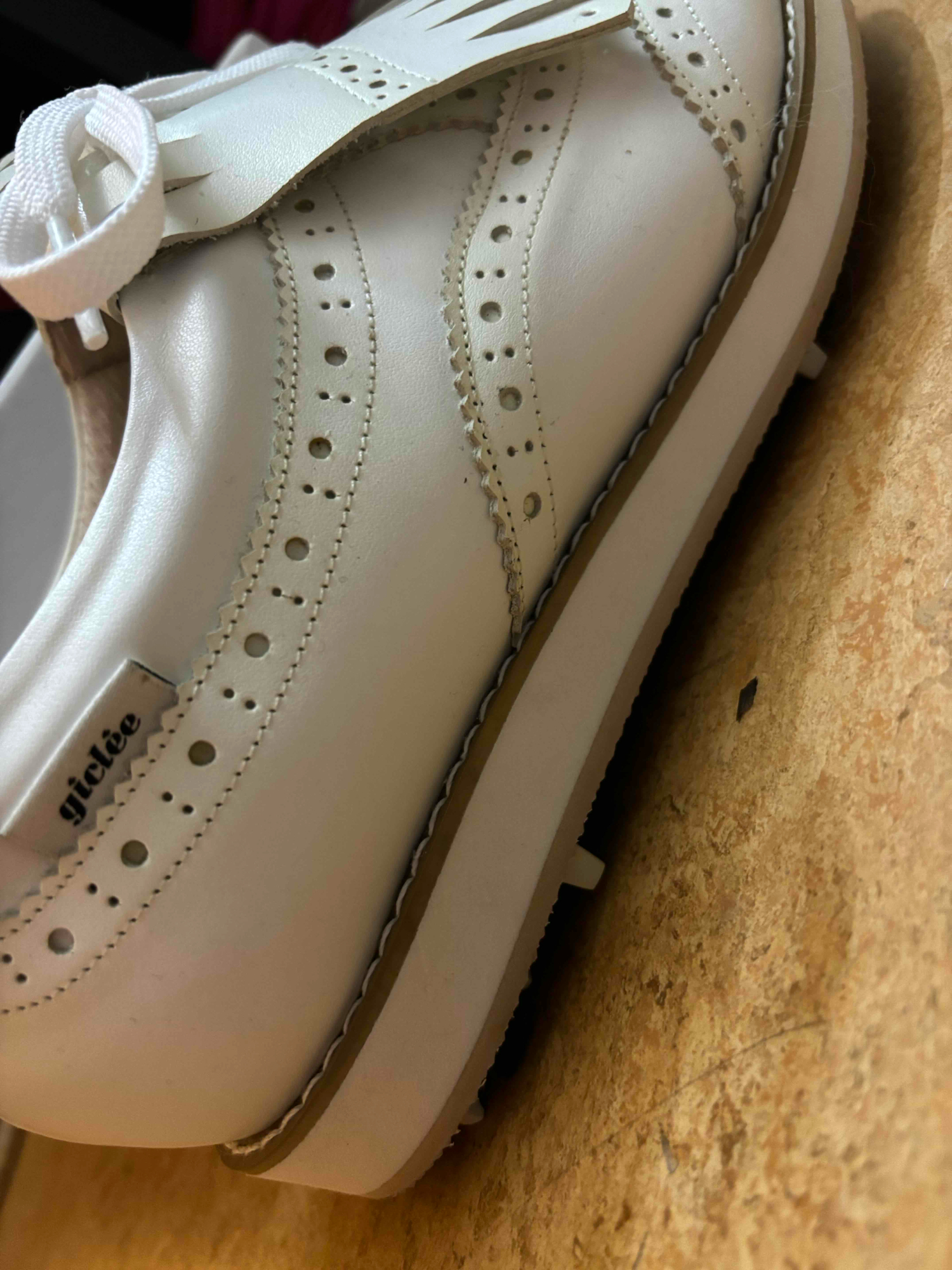 새제품 여성골프화 사이즈250 | 데얼스 아웃도어 전문 플랫폼