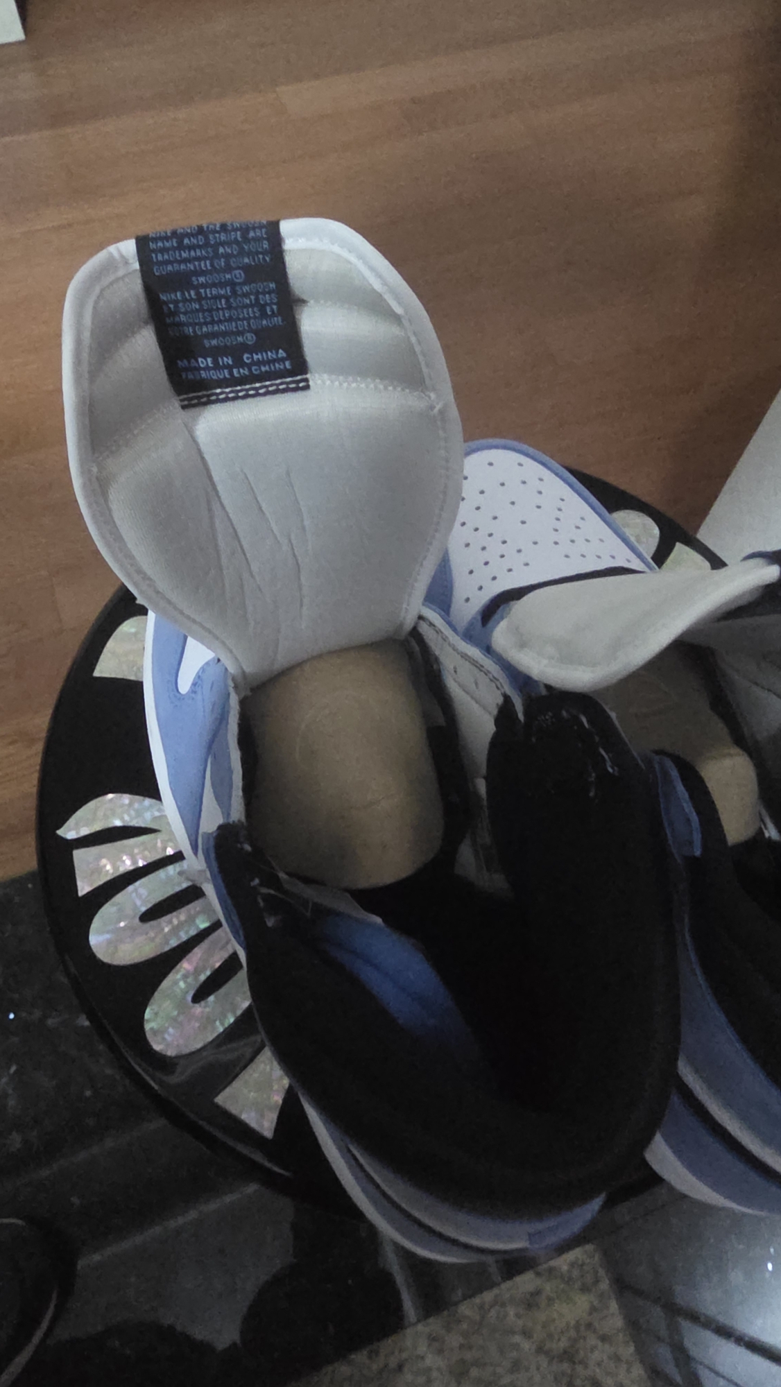 조던 1 하이 | 데얼스 아웃도어 전문 플랫폼