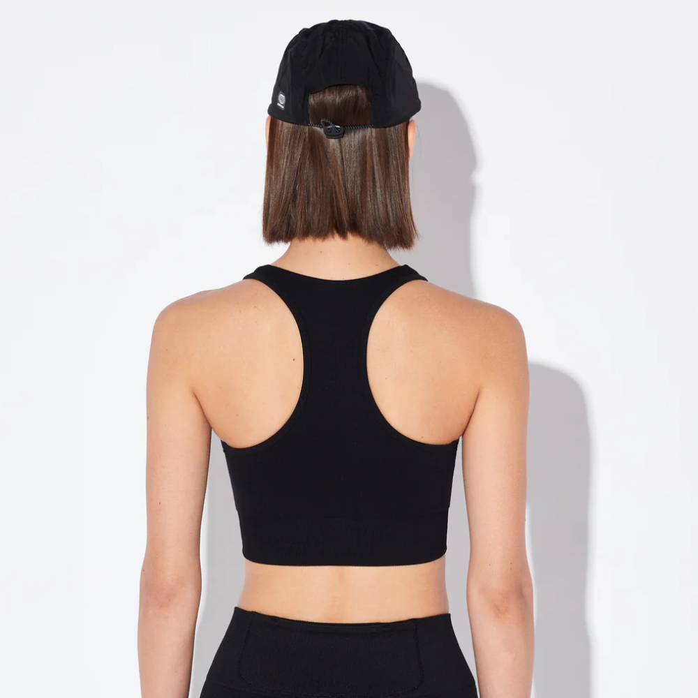 써클 에센셜 킵 더 플로우 스포츠브라 2.0 오닉스 블랙 여성 | 데얼스 아웃도어 전문 플랫폼