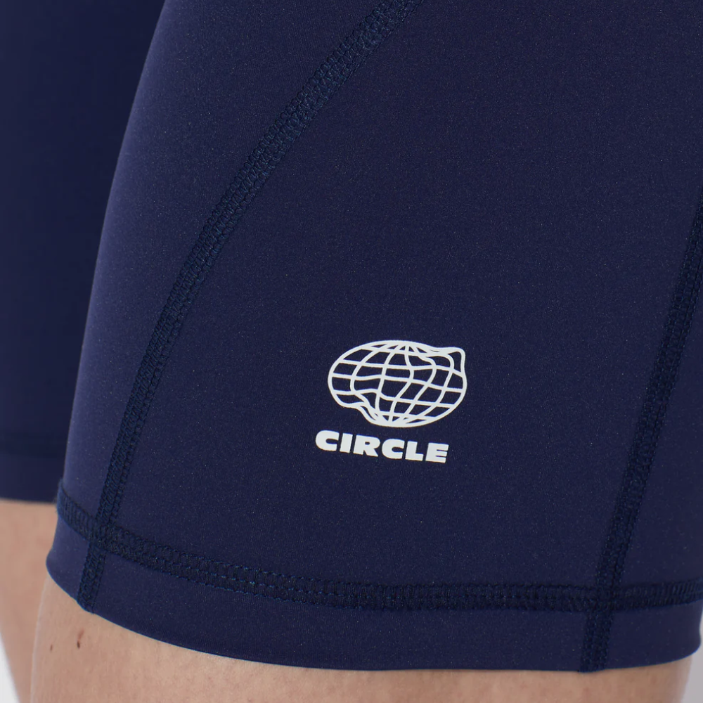써클 에센셜 겟 쇼티 러닝 쇼츠 2.0 네이비 여성 | 데얼스 아웃도어 전문 플랫폼