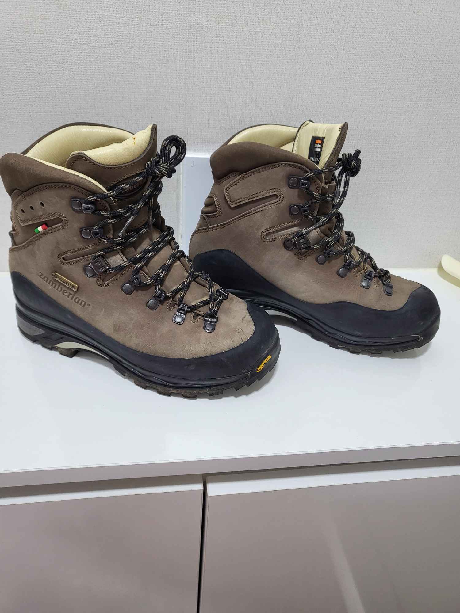 잠발란 등산화 | 데얼스 아웃도어 전문 플랫폼