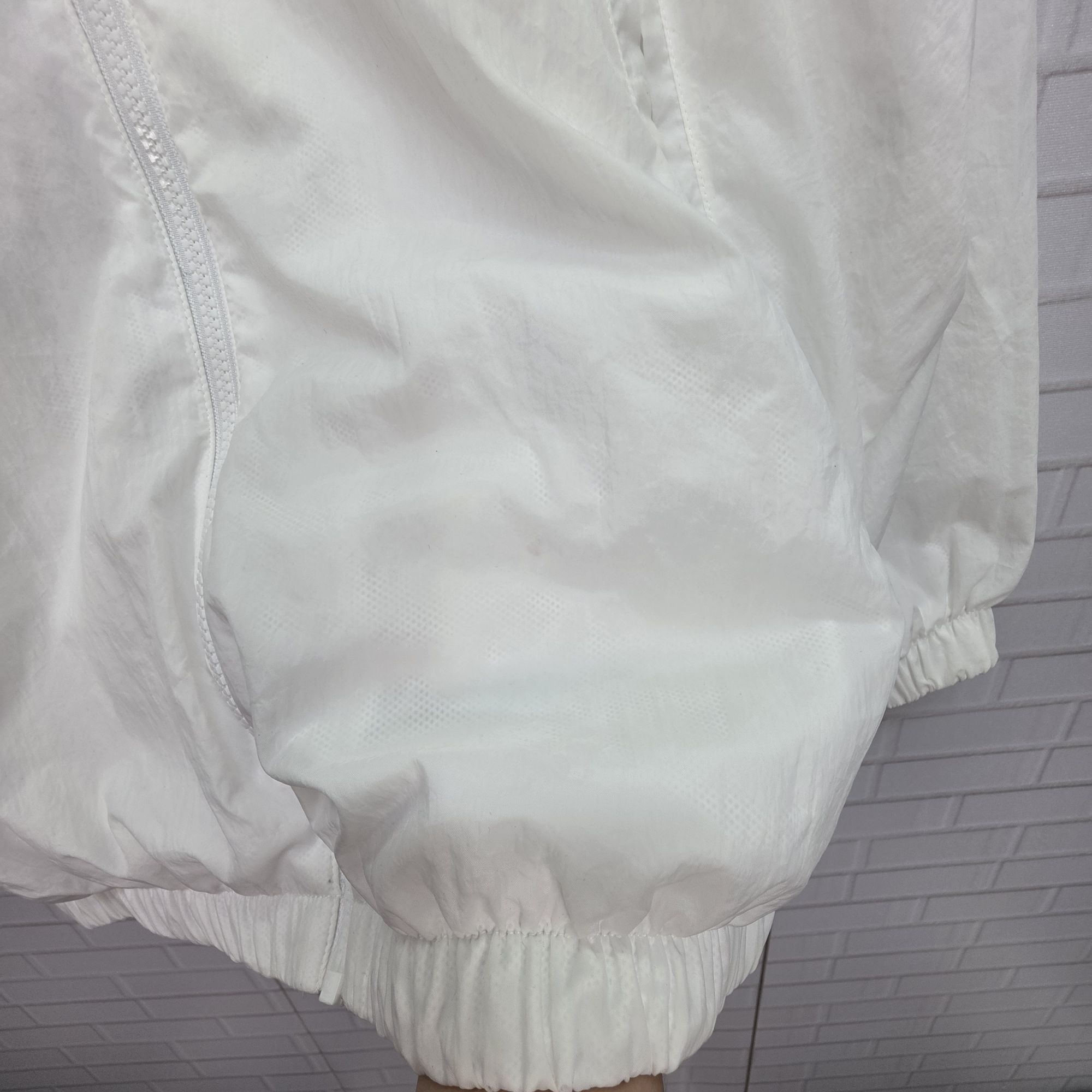 나이키 에센션 우븐 집업 자켓 바람막이 M 사이즈 | 데얼스 아웃도어 전문 플랫폼