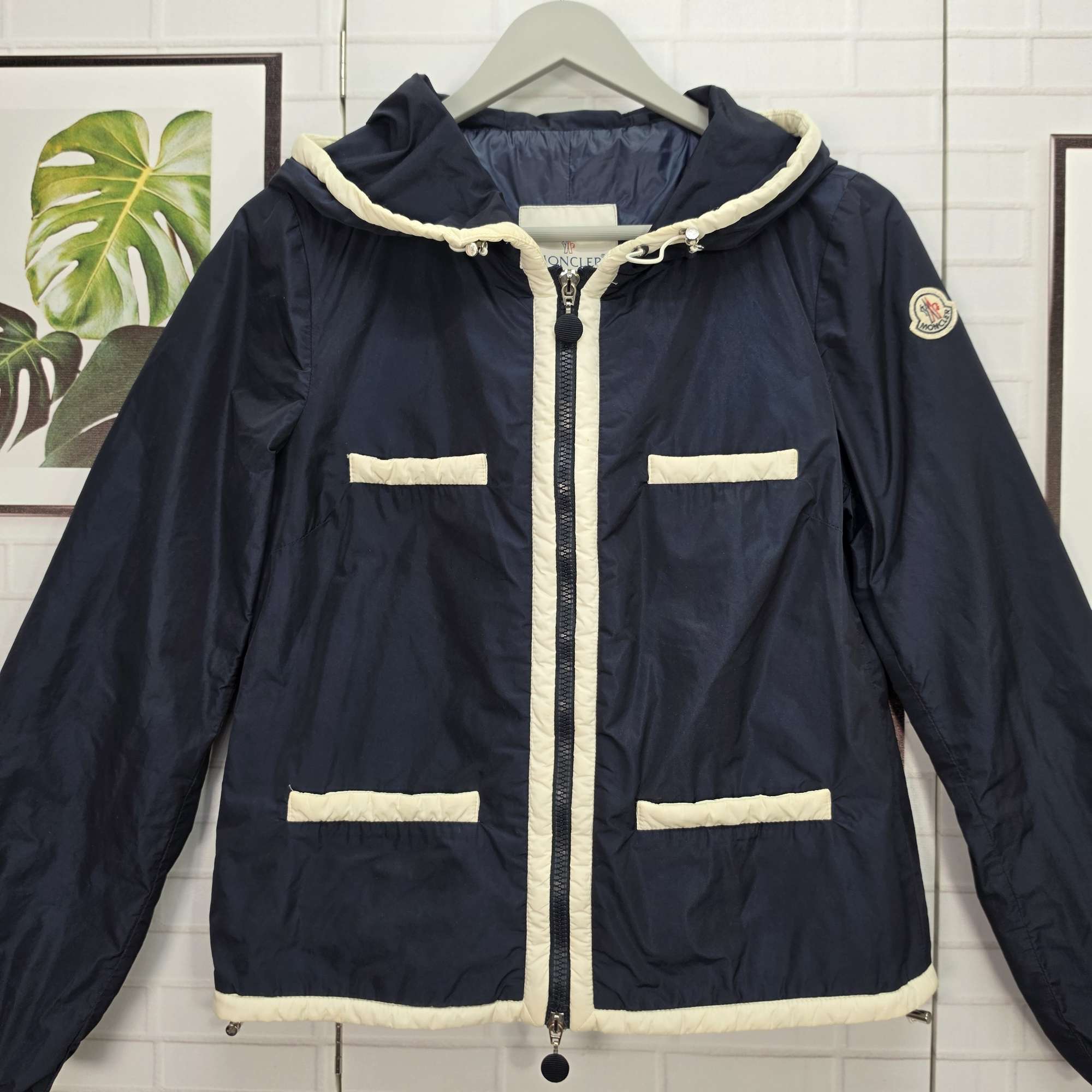 몽클레어 후드 자켓 바람막이 1사이즈 | 데얼스 아웃도어 전문 플랫폼