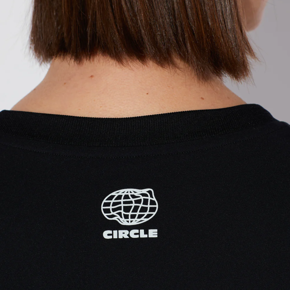 써클 에센셜 애슬레틱 테크니컬 반팔 티셔츠 2.0 오닉스 블랙 여성 | 데얼스 아웃도어 전문 플랫폼
