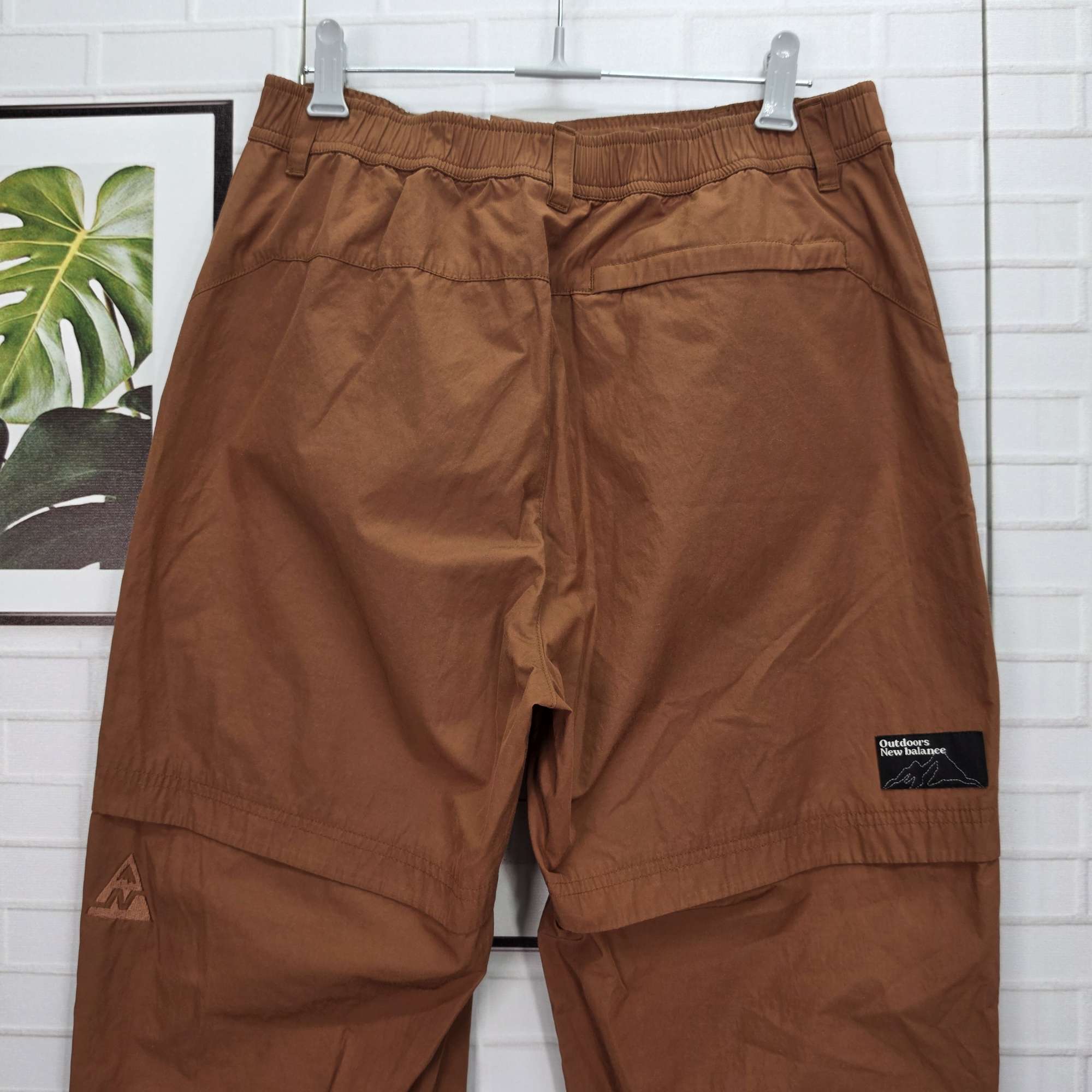 뉴발란스 아웃도어 라인 초코퍼티고 조거 팬츠 29~30 사이즈 새상품급 | 데얼스 아웃도어 전문 플랫폼