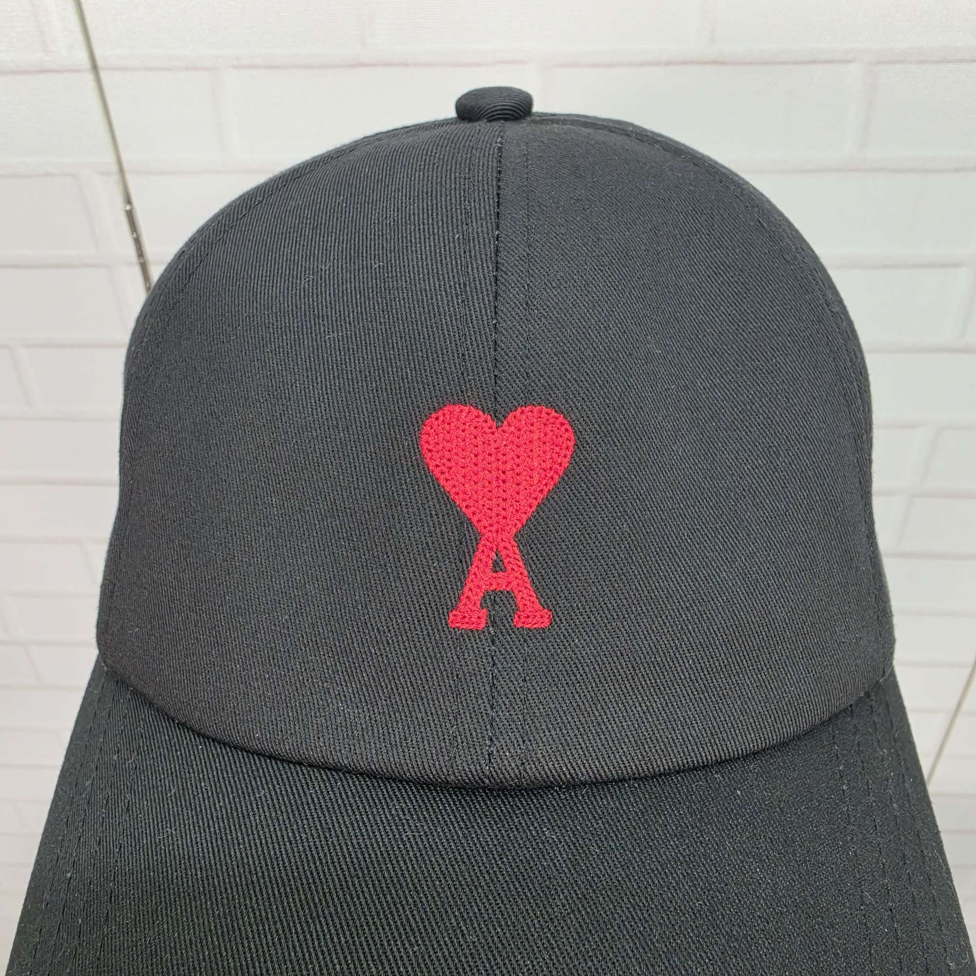 아미 스몰 하트 로고 베이스볼 캡 스냅백 캡 볼캡 블랙 | 데얼스 아웃도어 전문 플랫폼