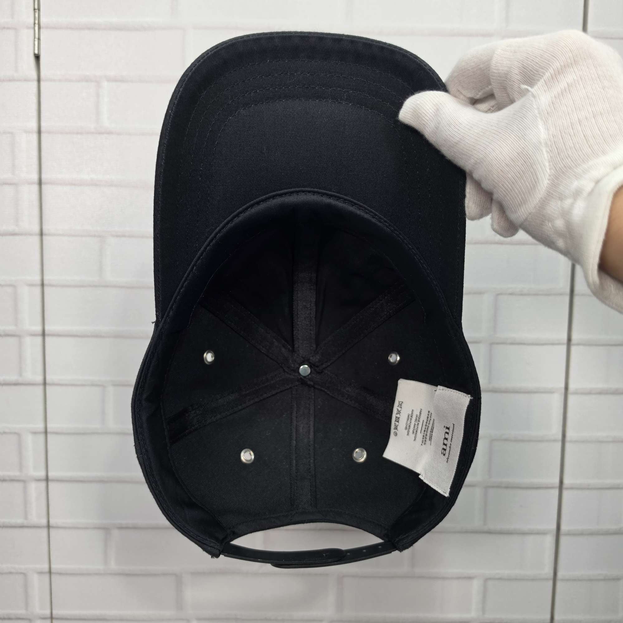 아미 스몰 하트 로고 베이스볼 캡 스냅백 캡 볼캡 블랙 | 데얼스 아웃도어 전문 플랫폼