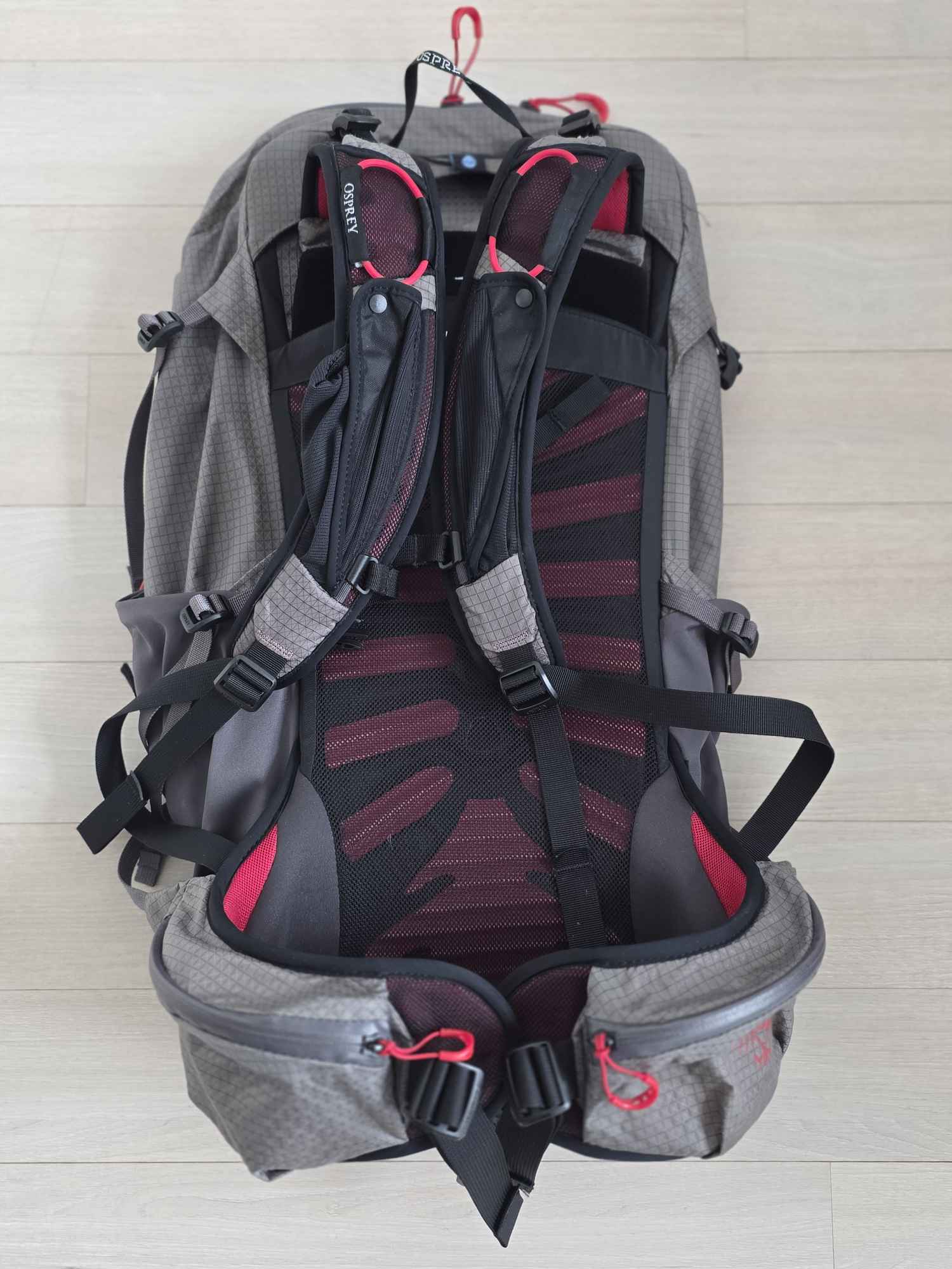 오스프리 탈론  | 데얼스 아웃도어 전문 플랫폼